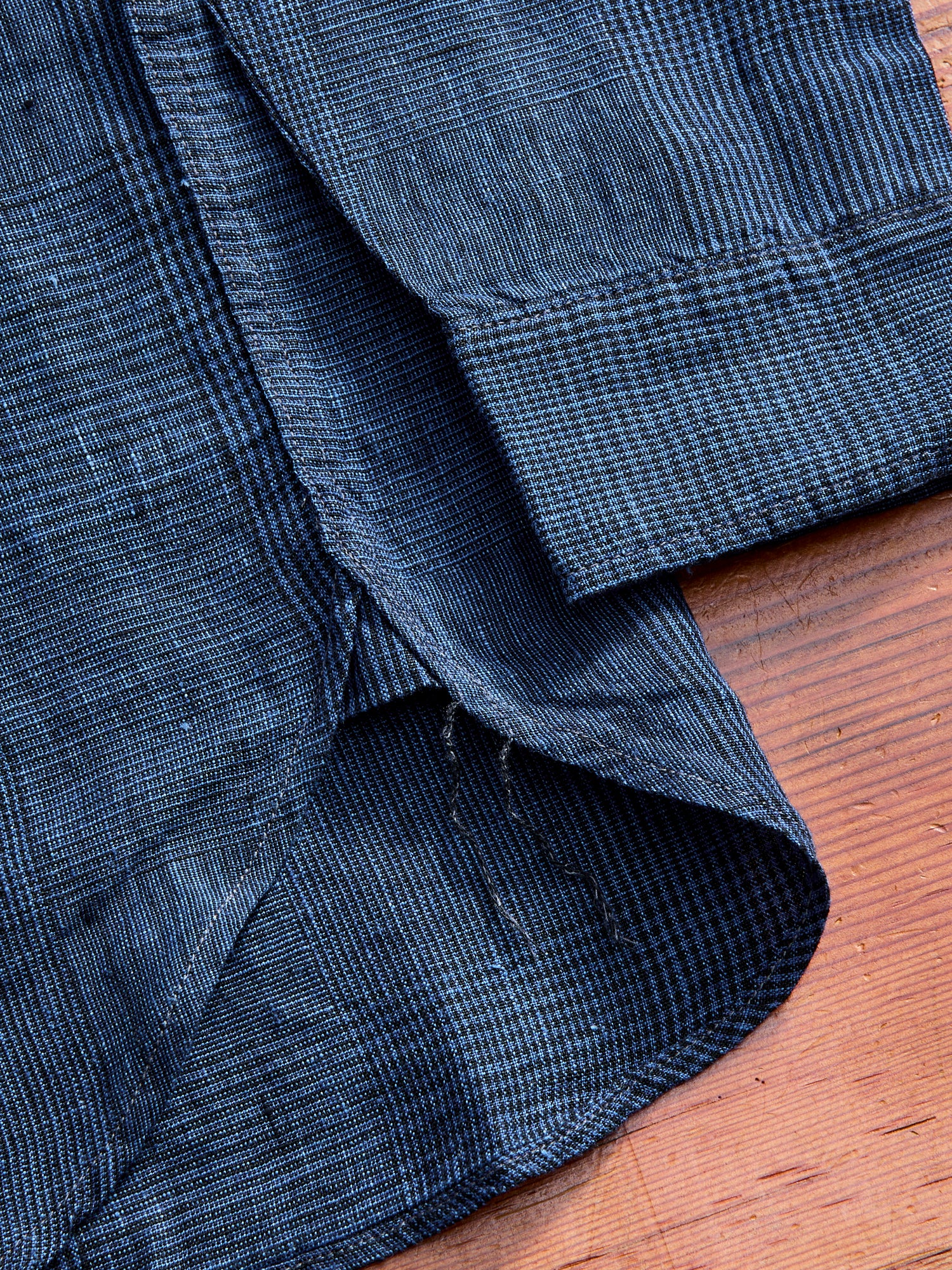 100WS Linen Workshirt in Indigo Check - Image 9