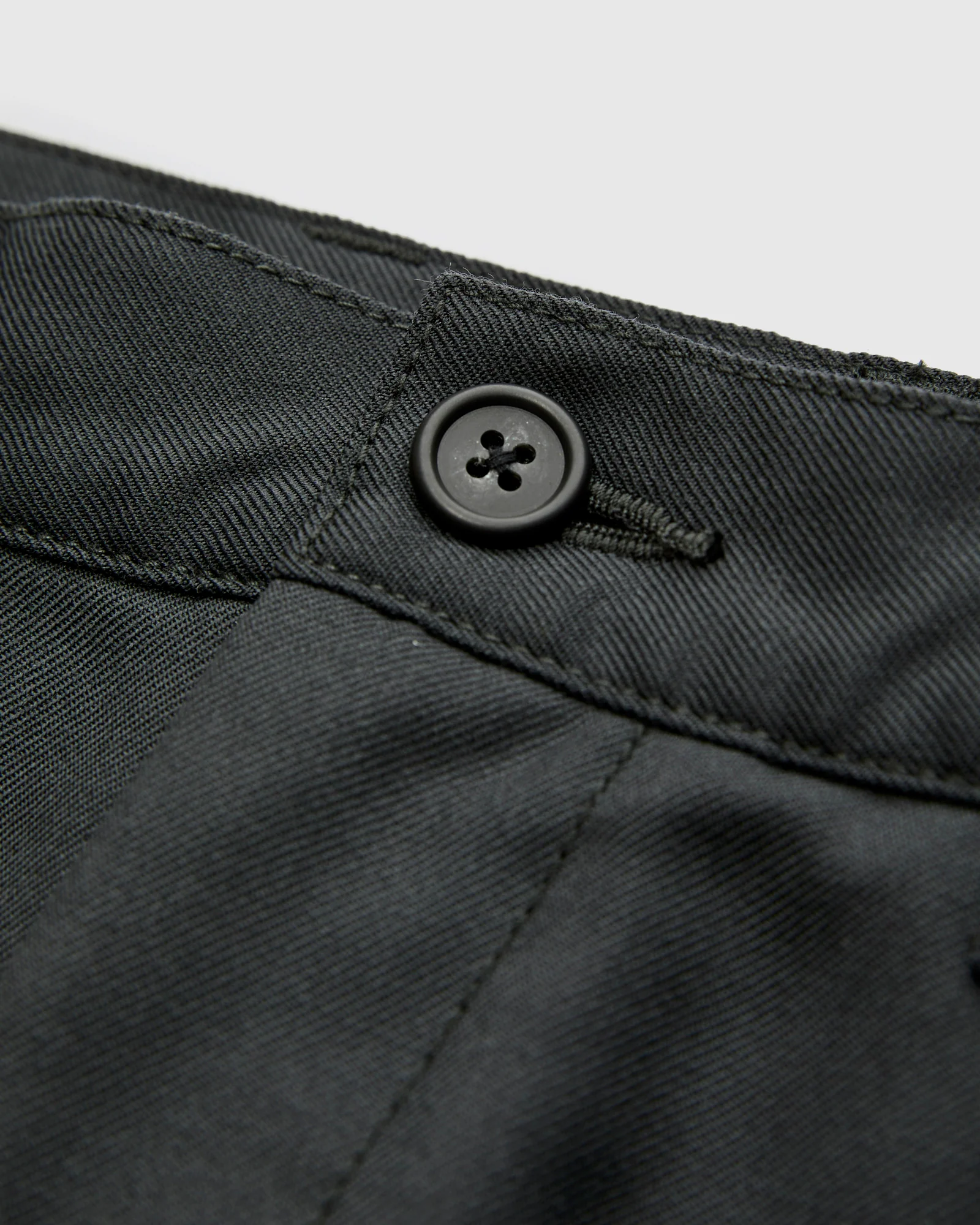 2-Pleat Laundry Wool Trousers in Charcoal - Image 5