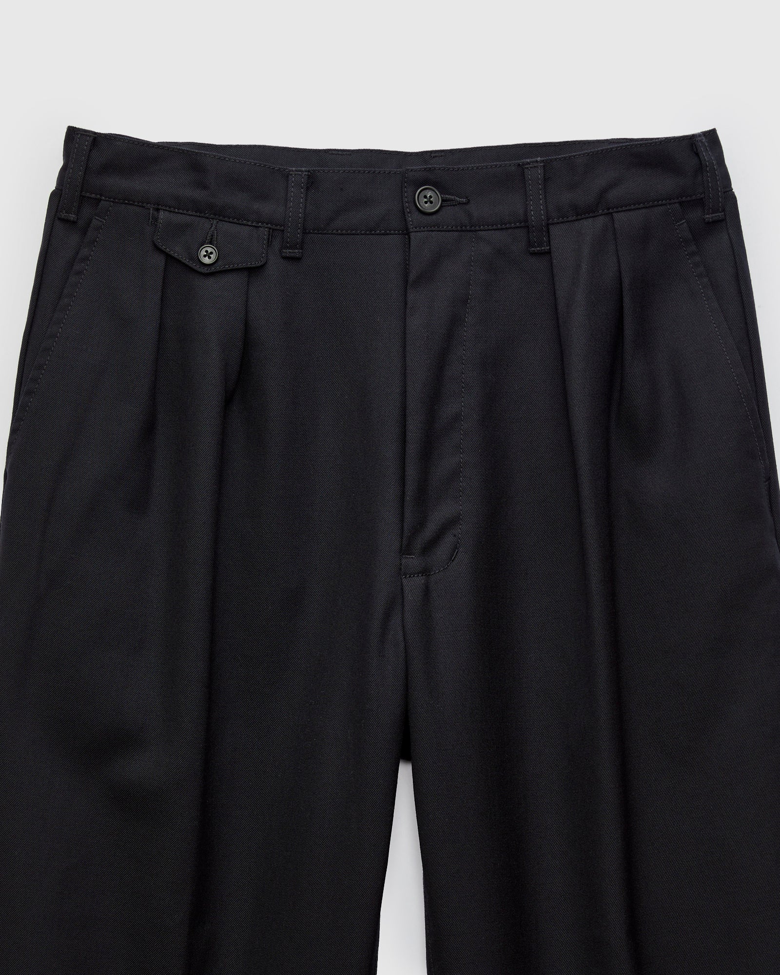 2-Pleat Laundry Wool Trousers in Navy - Image 4