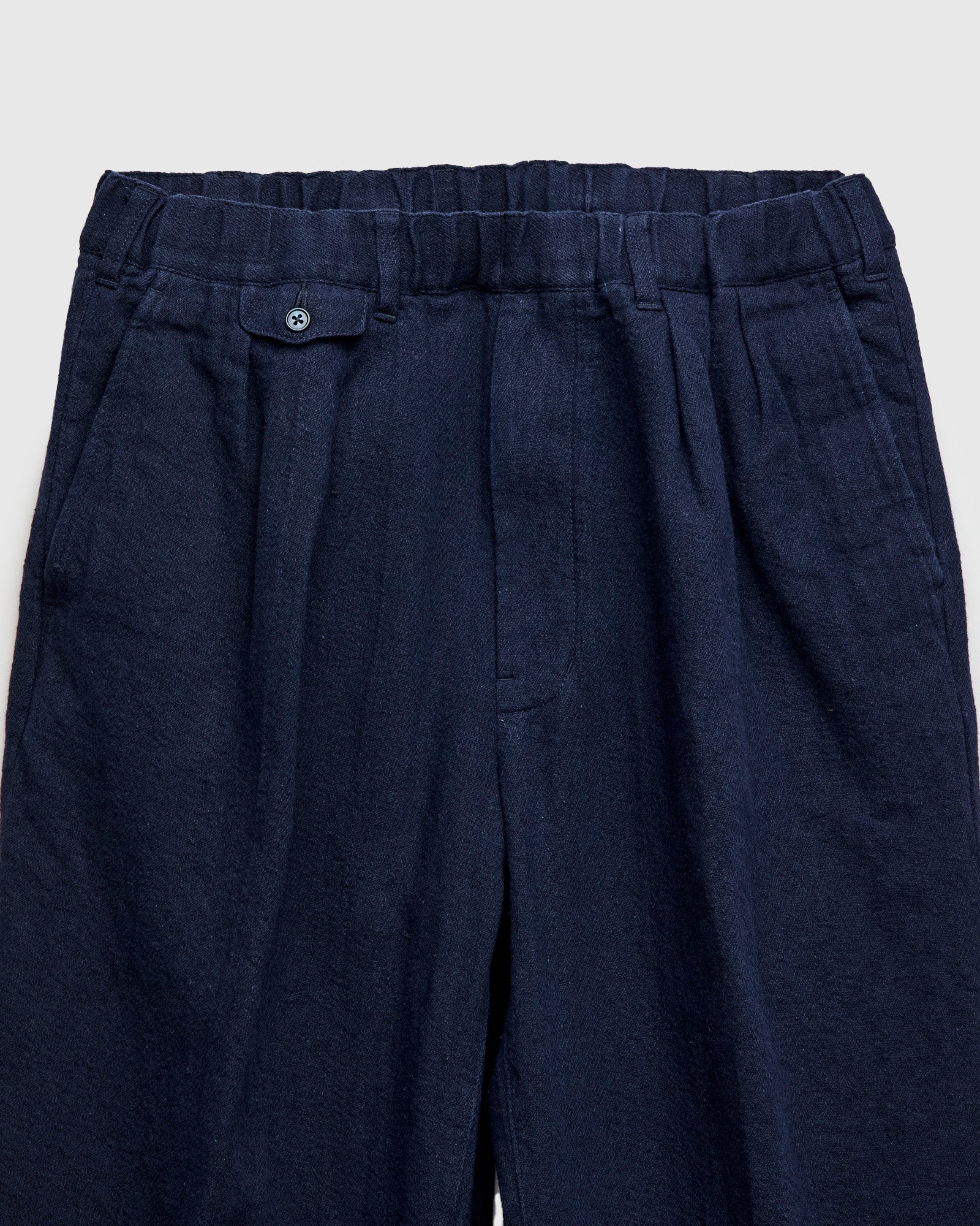 2-Pleat Linen Relax Trousers in Navy - Image 3