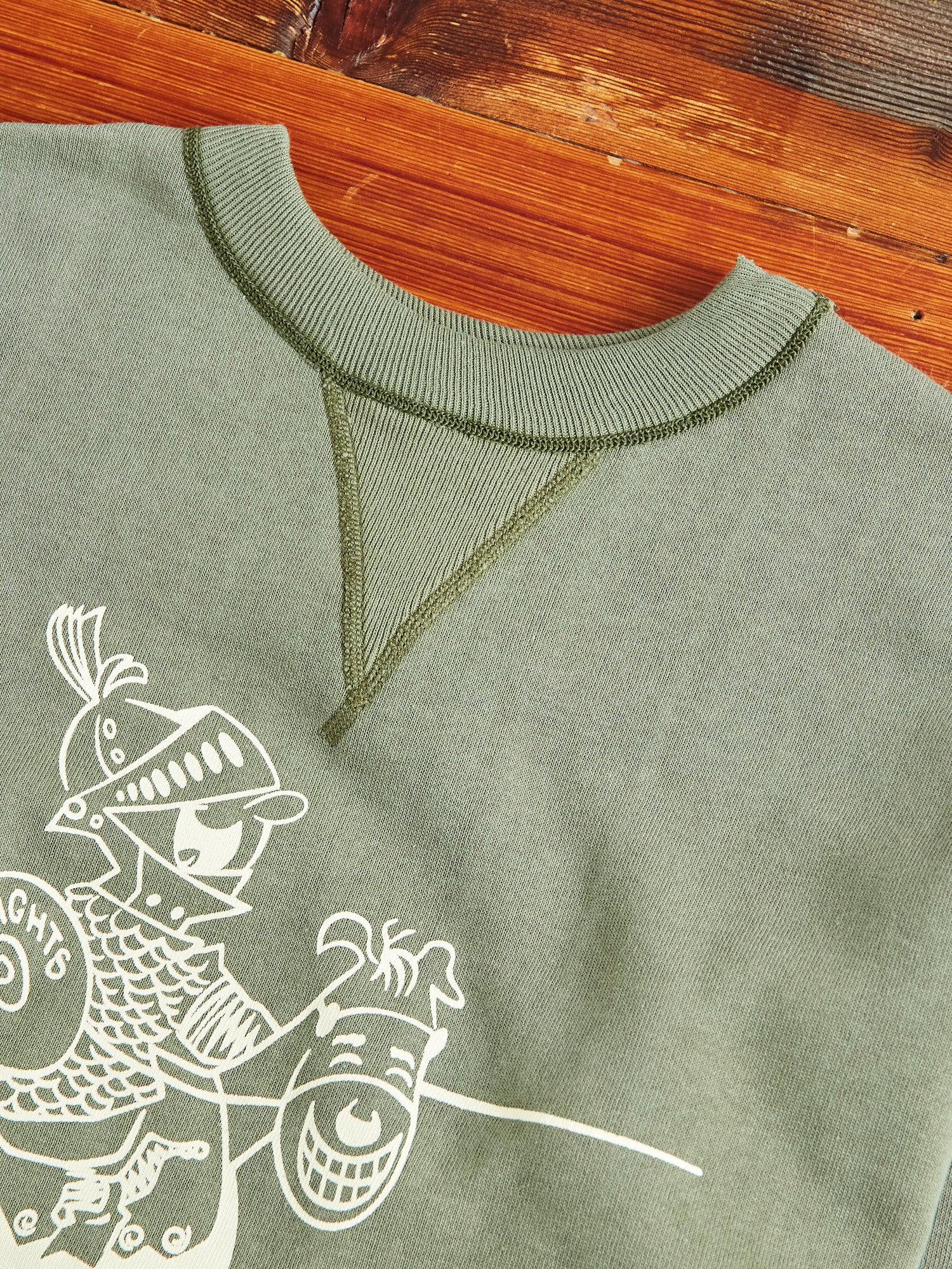 401 "North Arvada" Loopwheel Sweatshirt in OD Green - Image 3