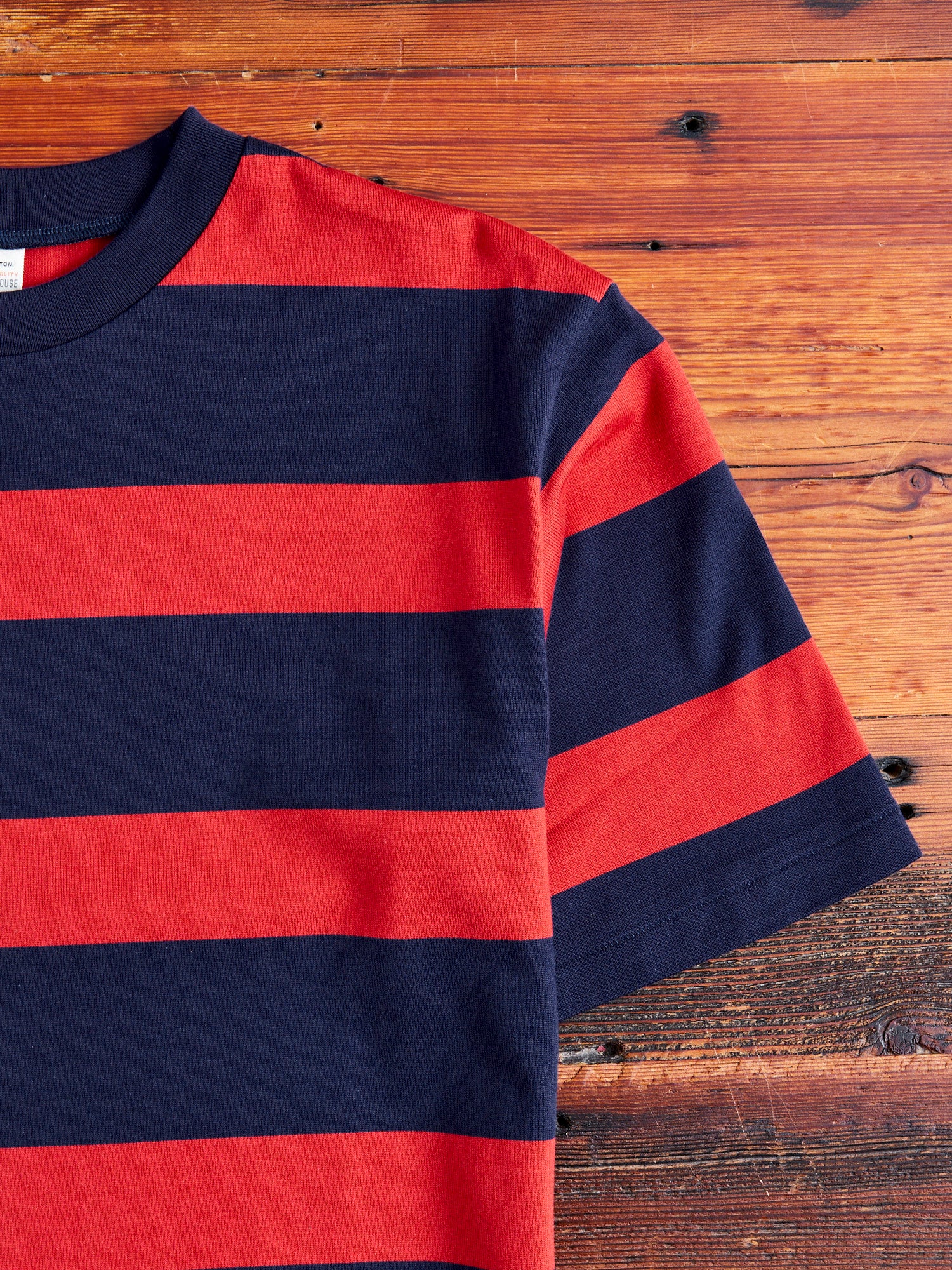4089 Loopwheel Stripe Border Tee in Navy Red - Image 4