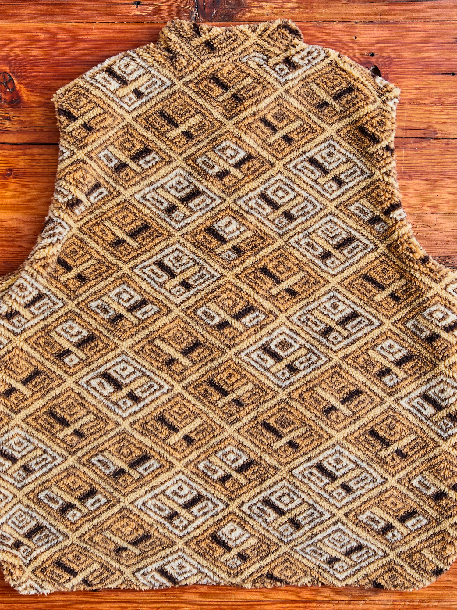60/40 Cloth Reversible Vest in Beige - Image 15