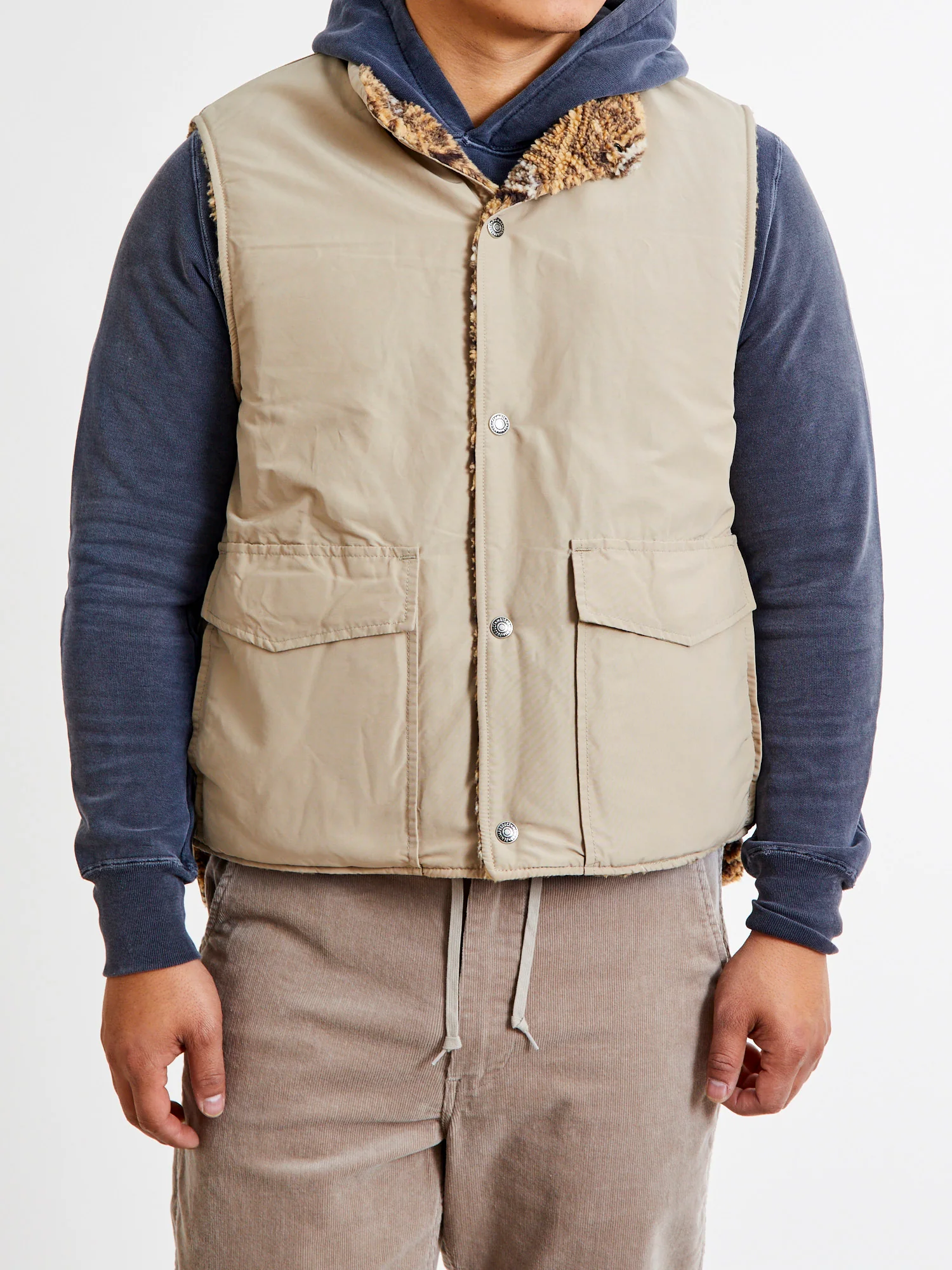 60/40 Cloth Reversible Vest in Beige - Image 16