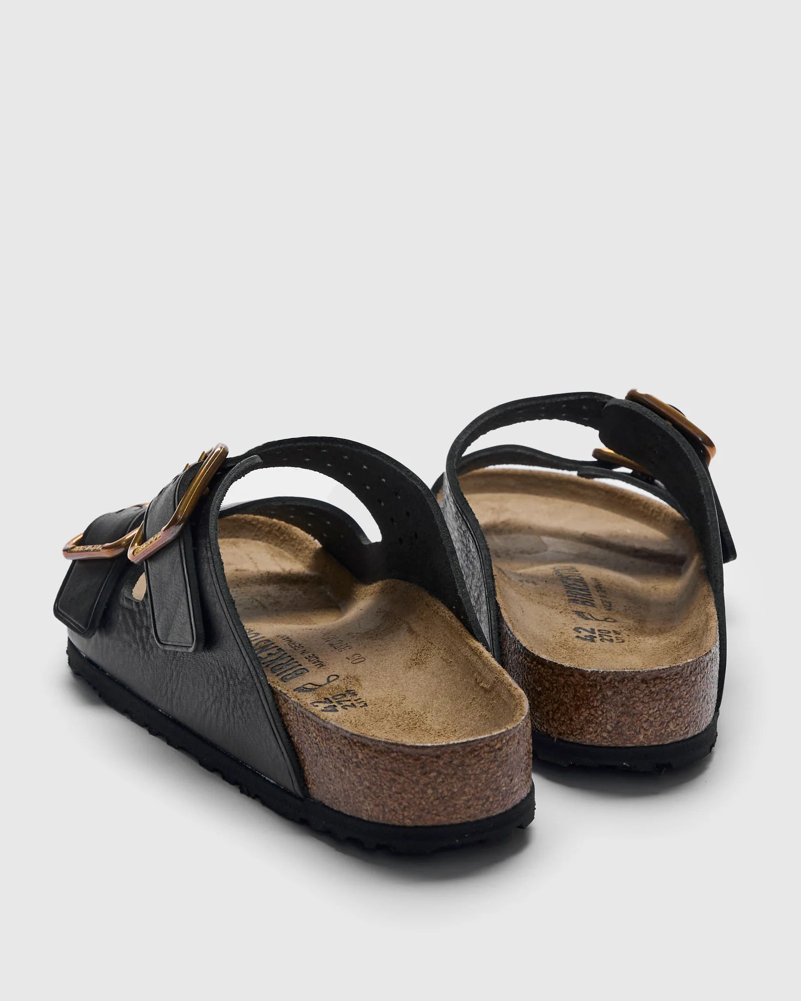 Arizona Bold Sandal in Black - Image 5