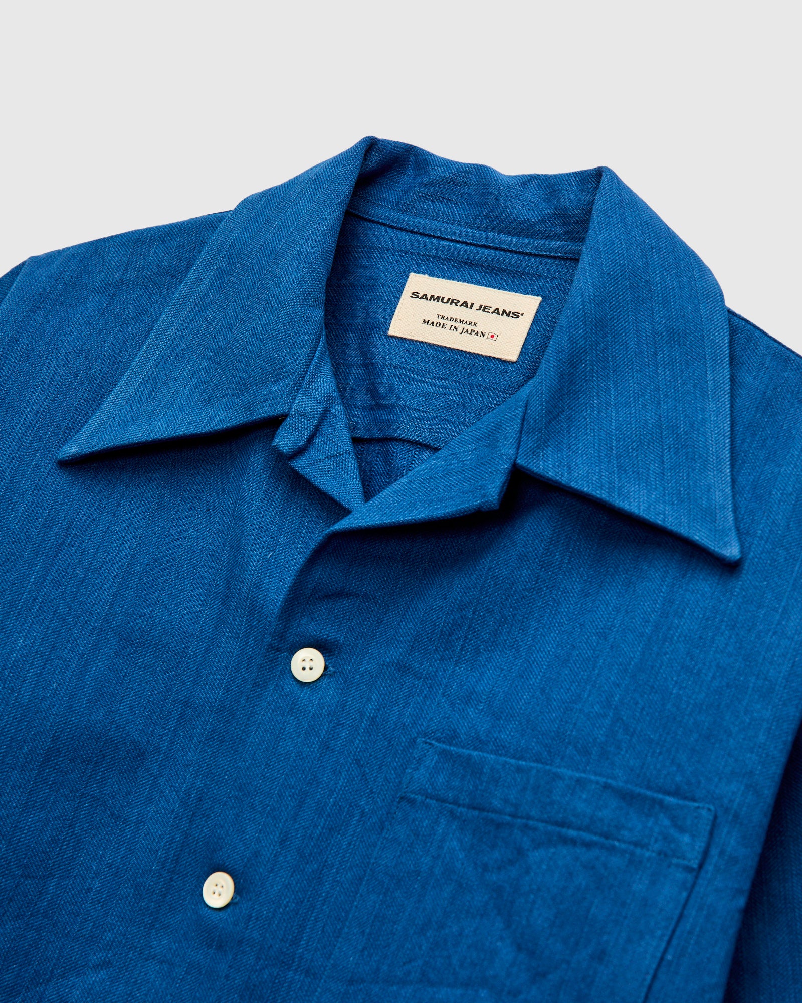 "Asagi" Herringbone Short Sleeve Shirt in Natural Indigo - Image 3
