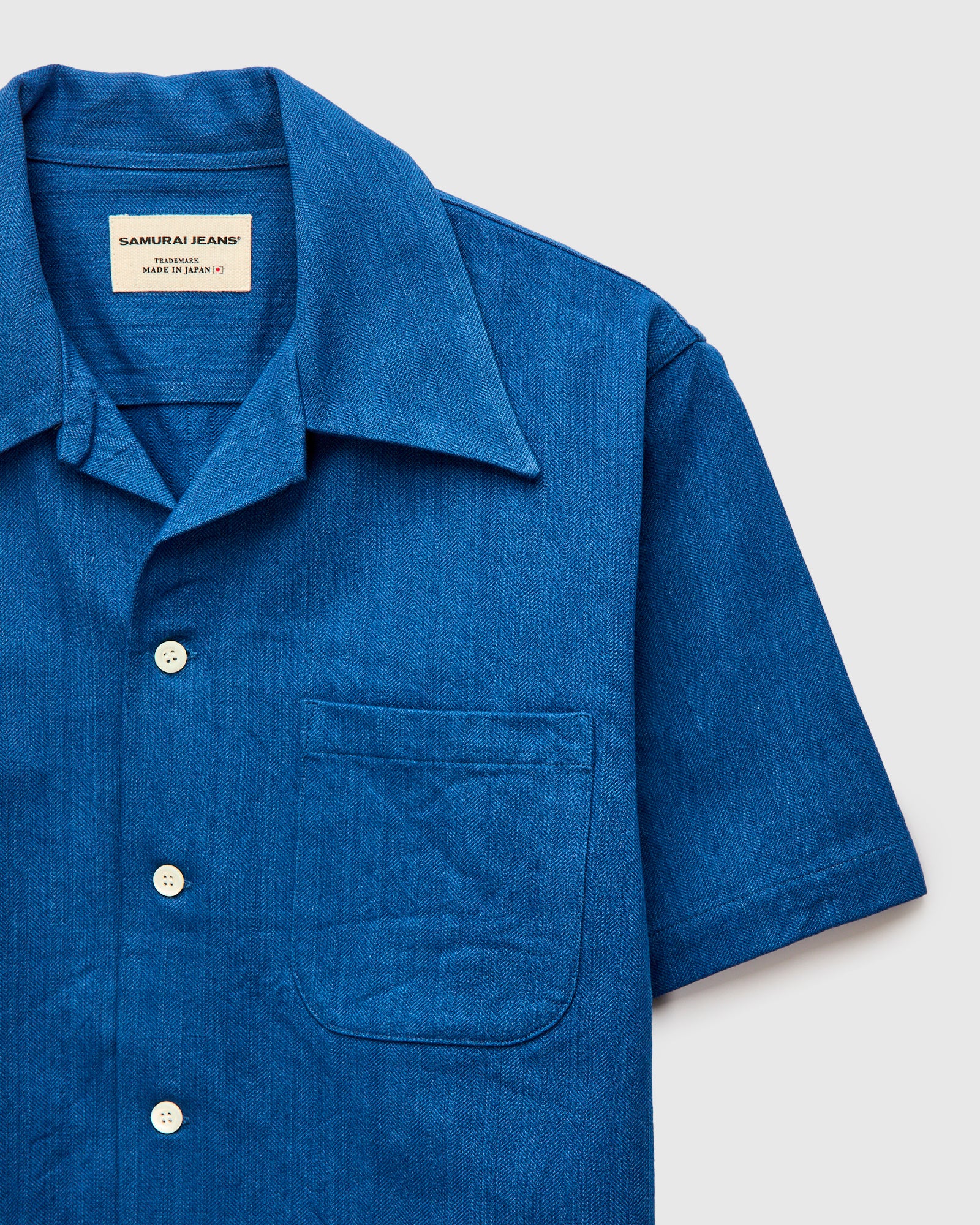 "Asagi" Herringbone Short Sleeve Shirt in Natural Indigo - Image 5