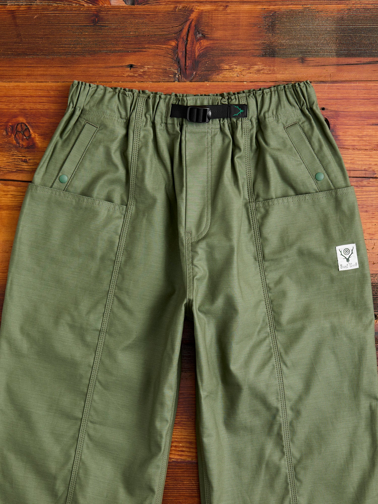 Back Sateen Belted C.S Pant in Olive - Image 3