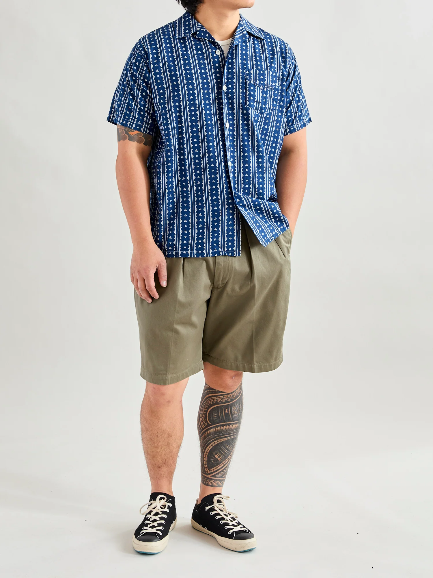 Bassen Hawaiian Shirt in Indigo Geo-Stripe - Image 10