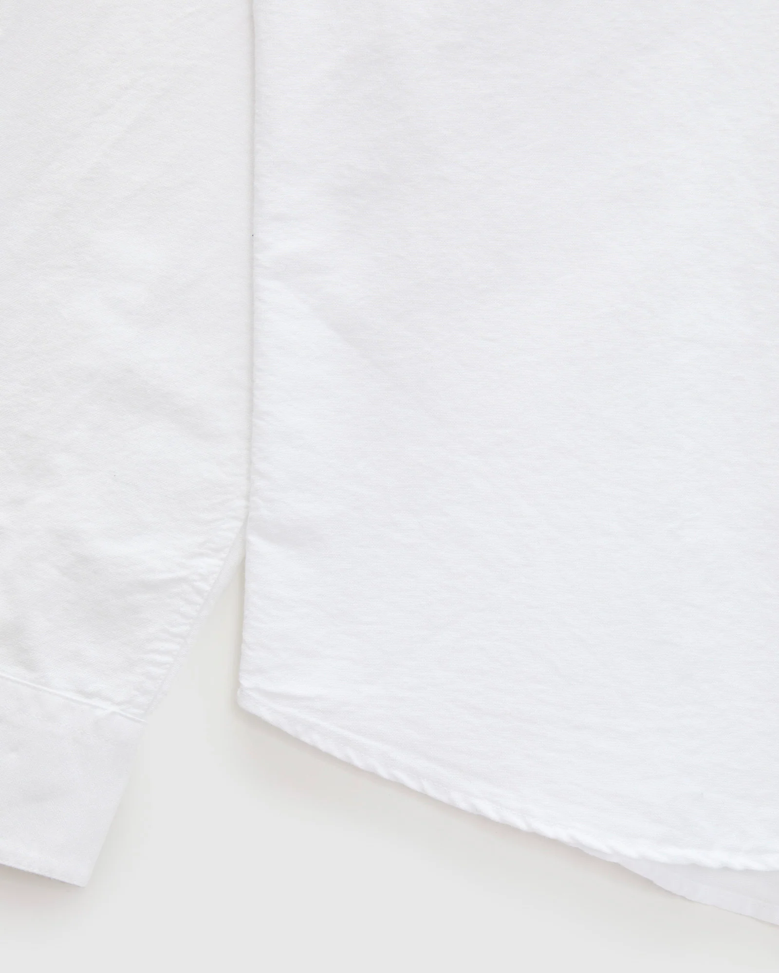 Belavista Button-Up Shirt in Off-White - Image 6