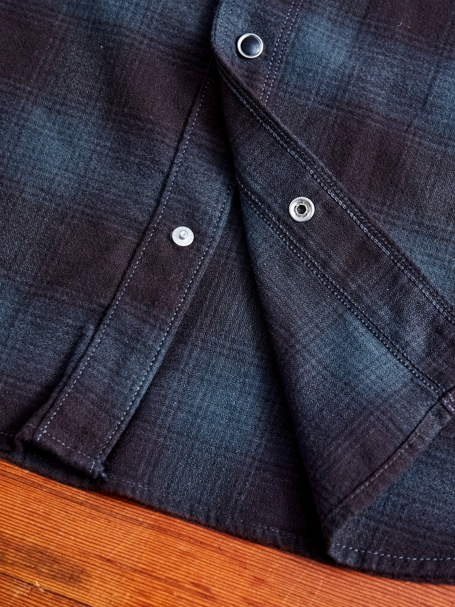 Bodie Flannel Shirt in Midnight Blue - Image 8
