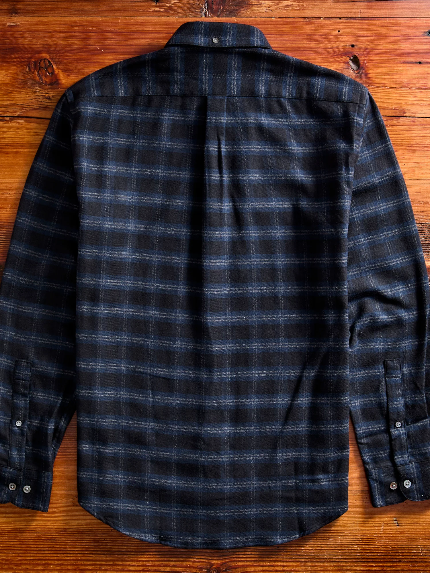 Cachal Button-Up Shirt in Dark Navy - Image 9