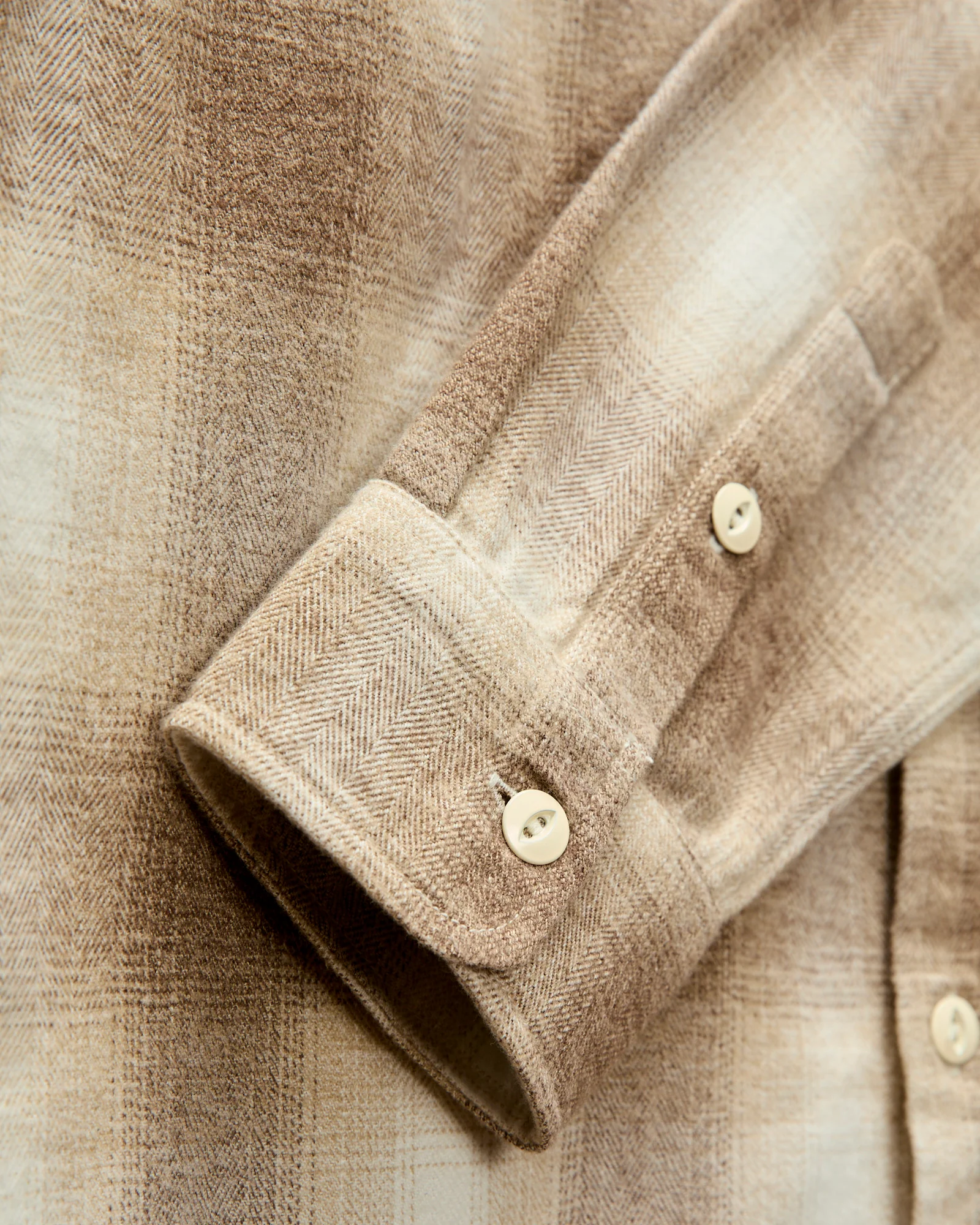 Crosscut Flannel in Sand Ombre - Image 5