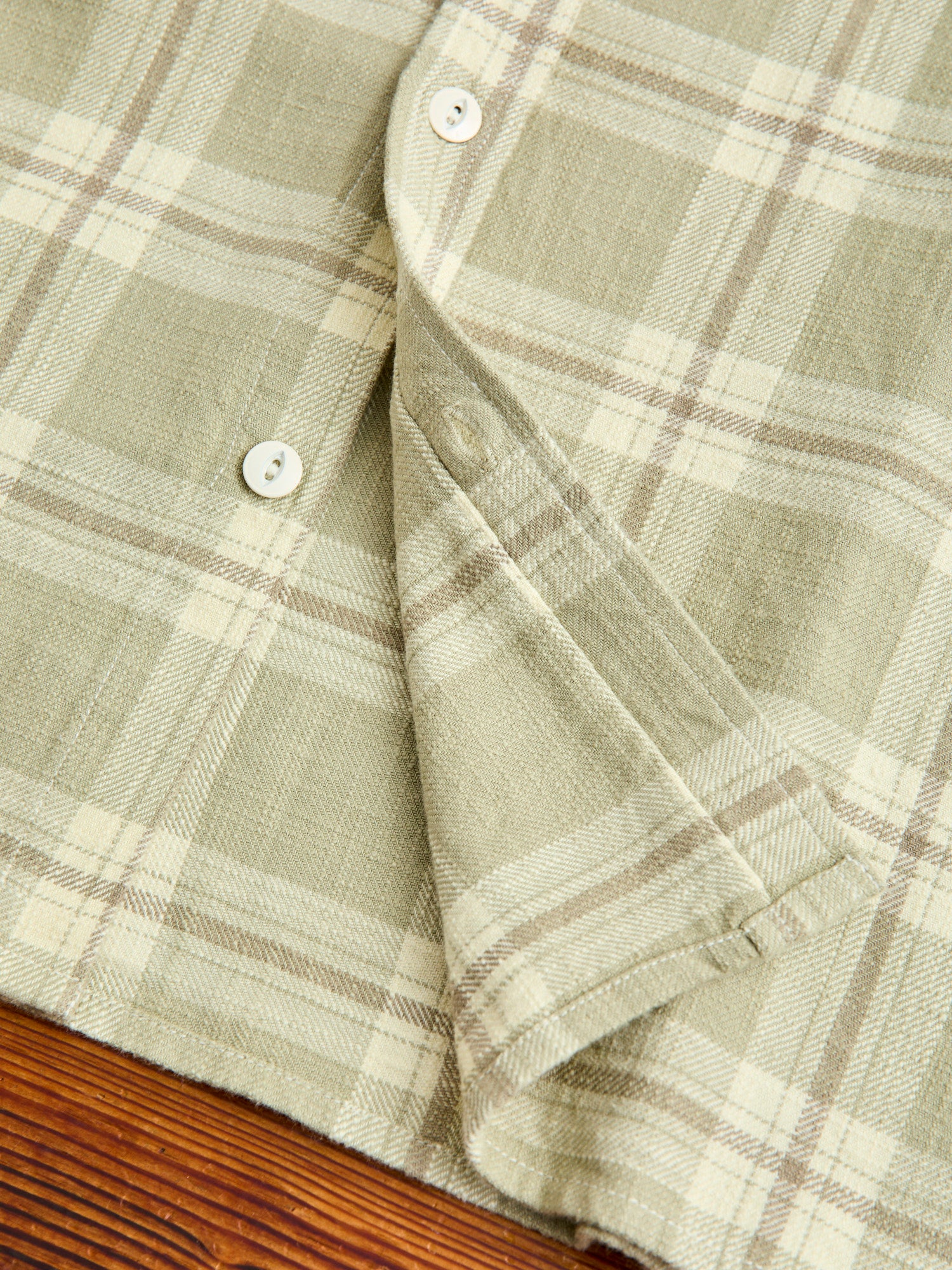 Crosscut Flannel in Seafoam Slub Check - Image 7