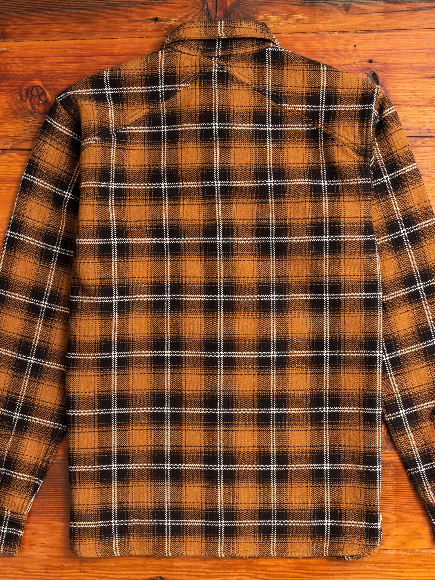 Crosscut Flannel in Sienna - Image 7