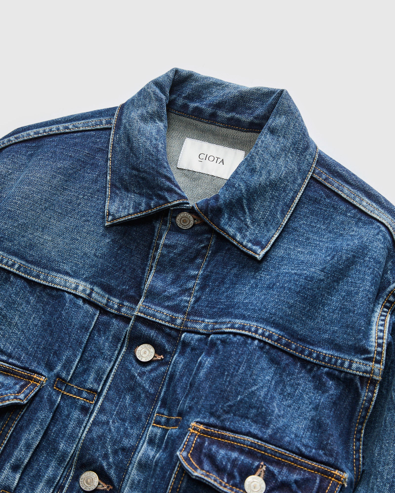 Double Pocket Denim Jacket in Medium Blue - Image 4