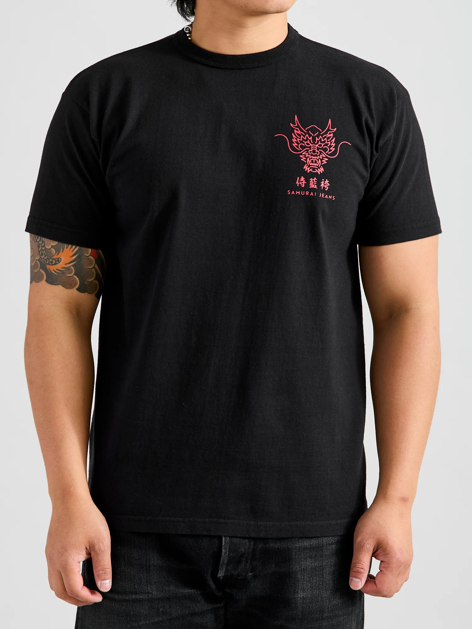 "Dragon Slayer Ryuou-Taro" Heavyweight T-Shirt in Black - Image 3