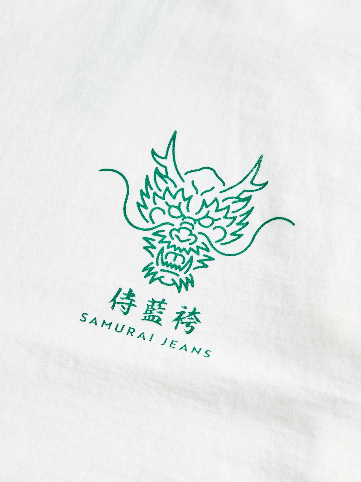 "Dragon Slayer Ryuou-Taro" Heavyweight T-Shirt in White - Image 4
