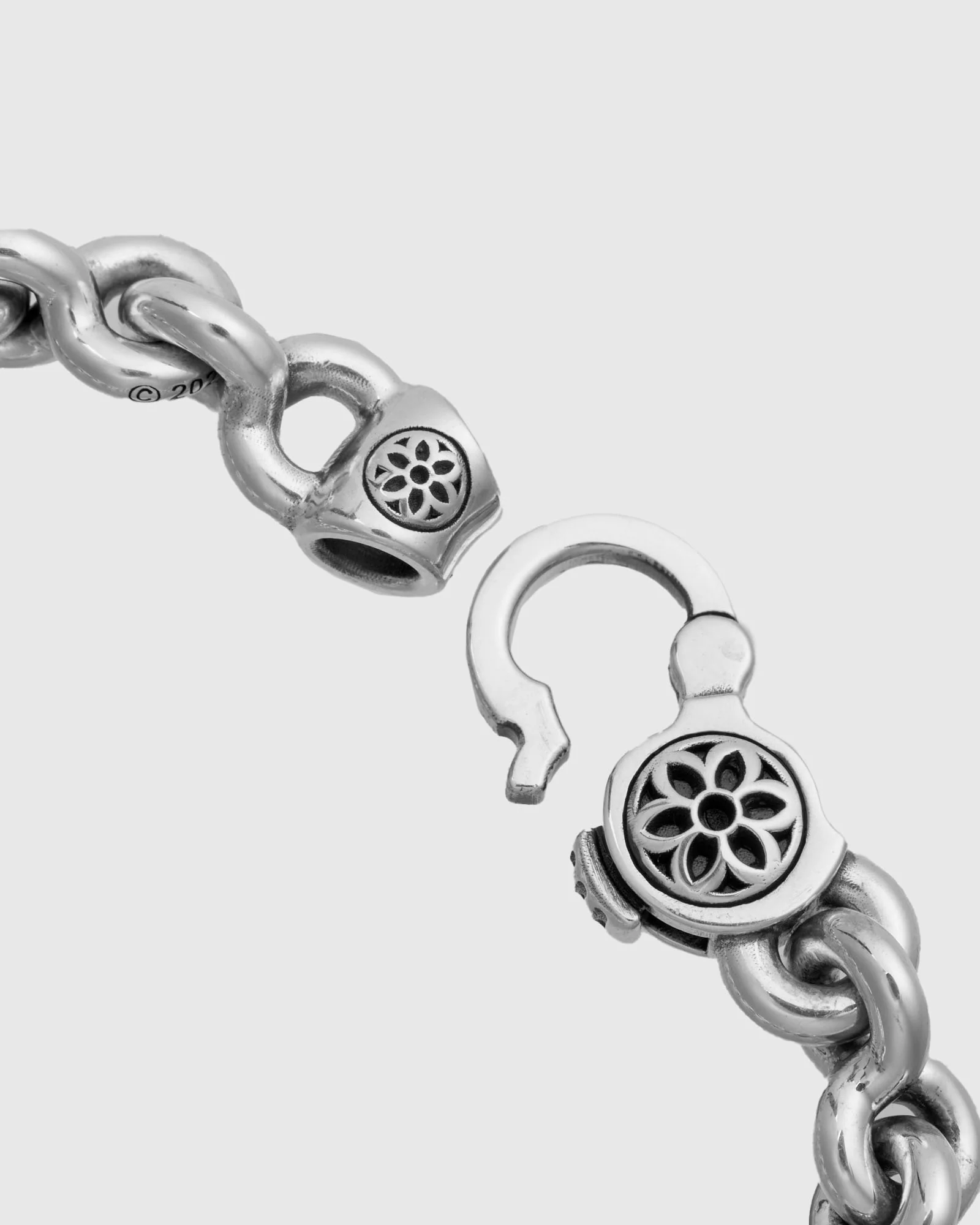 Fin Link Bracelet Size A in Sterling Silver - Image 4