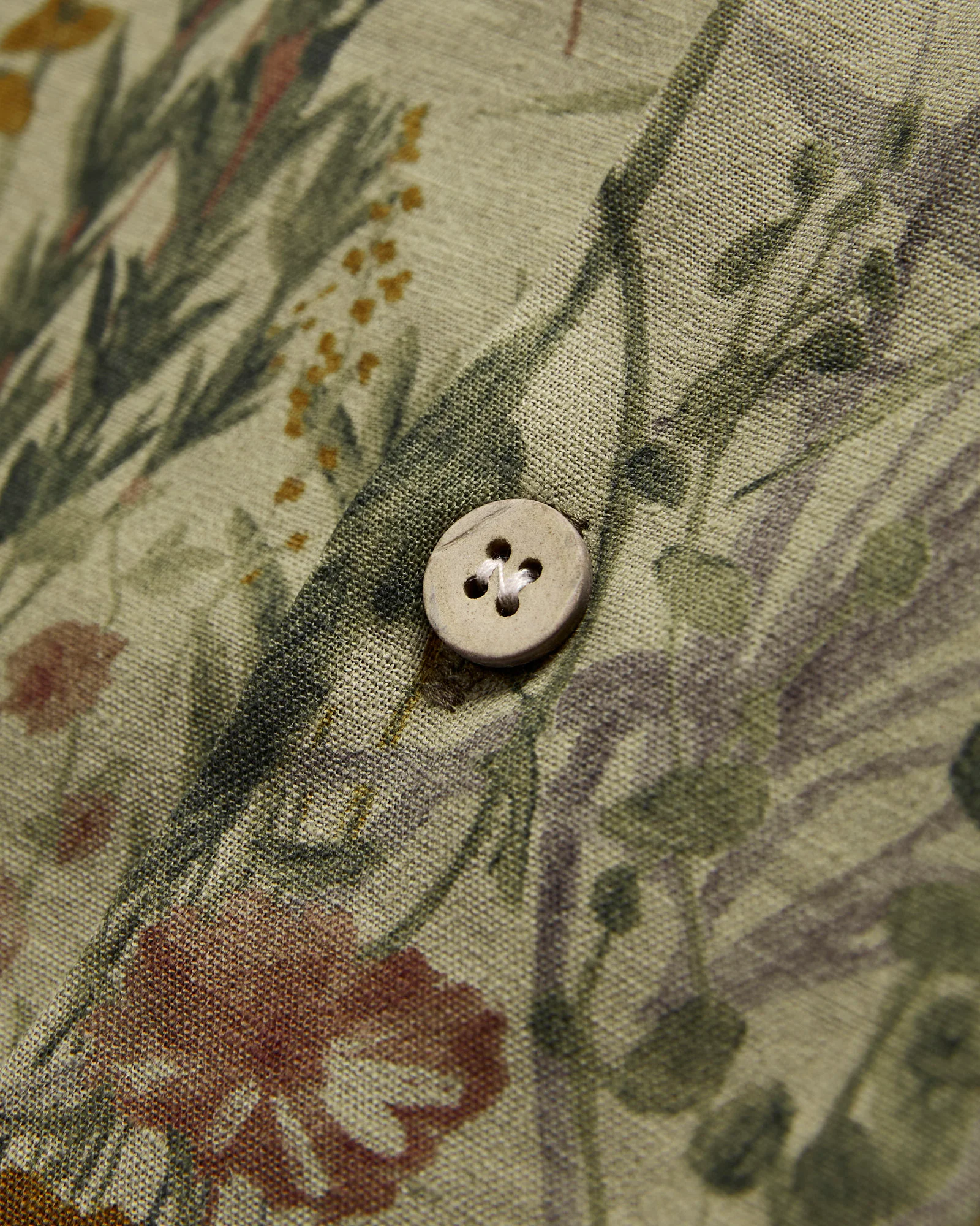 "Flowers Painting" Aloha Shirt in Earth - Image 6