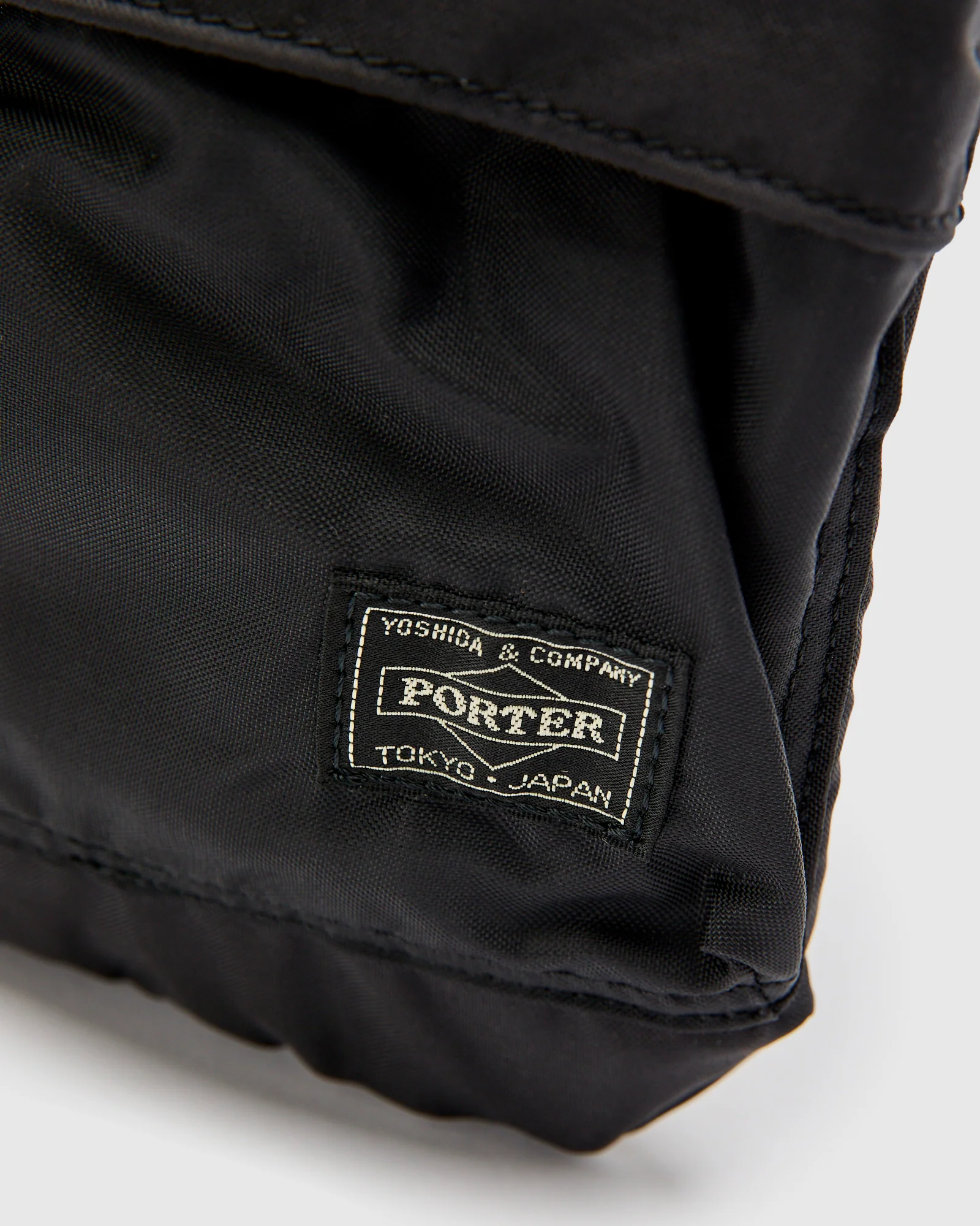 5461 "Force" Shoulder Pouch in Black - Image 6