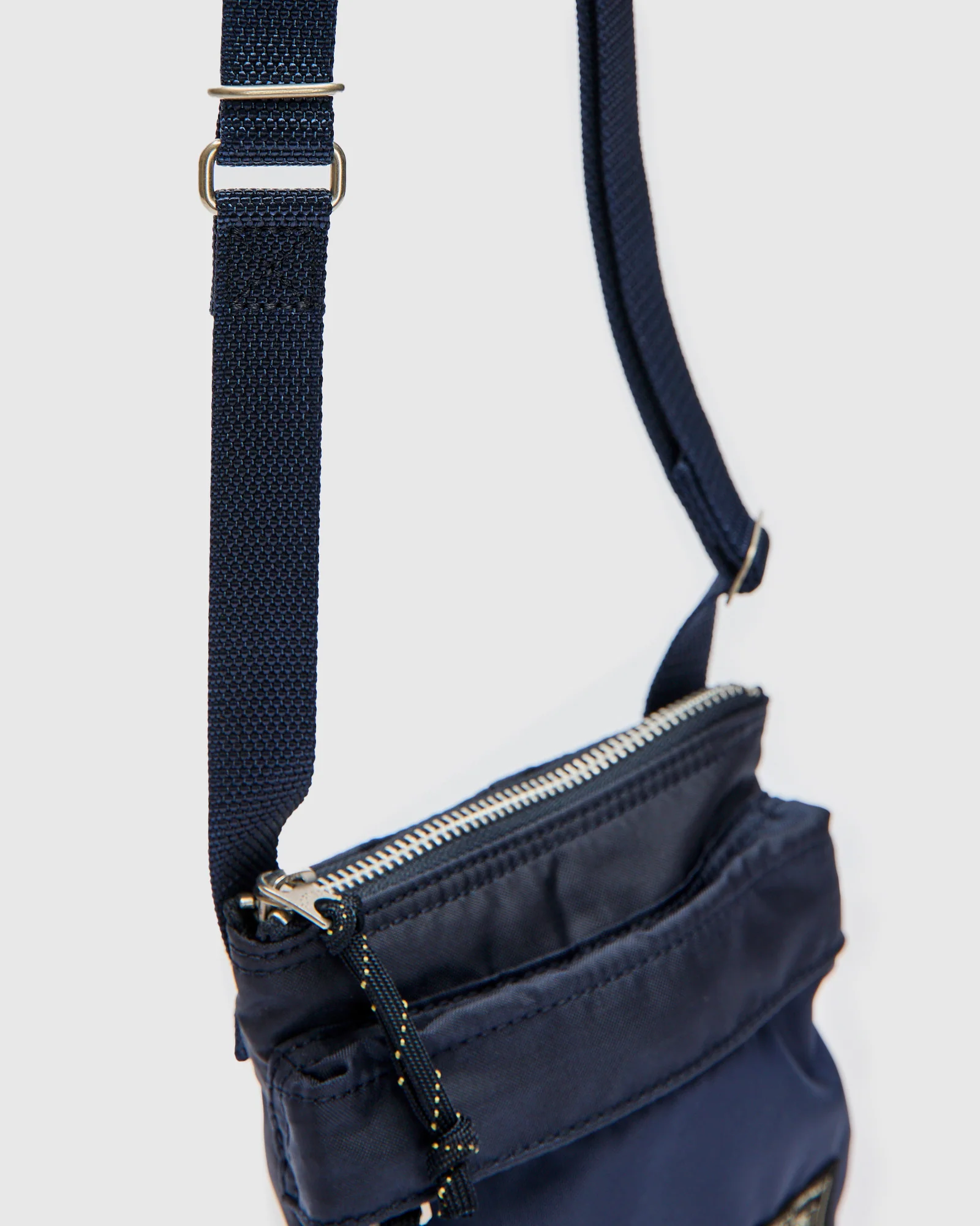 5461 "Force" Shoulder Pouch in Navy - Image 5