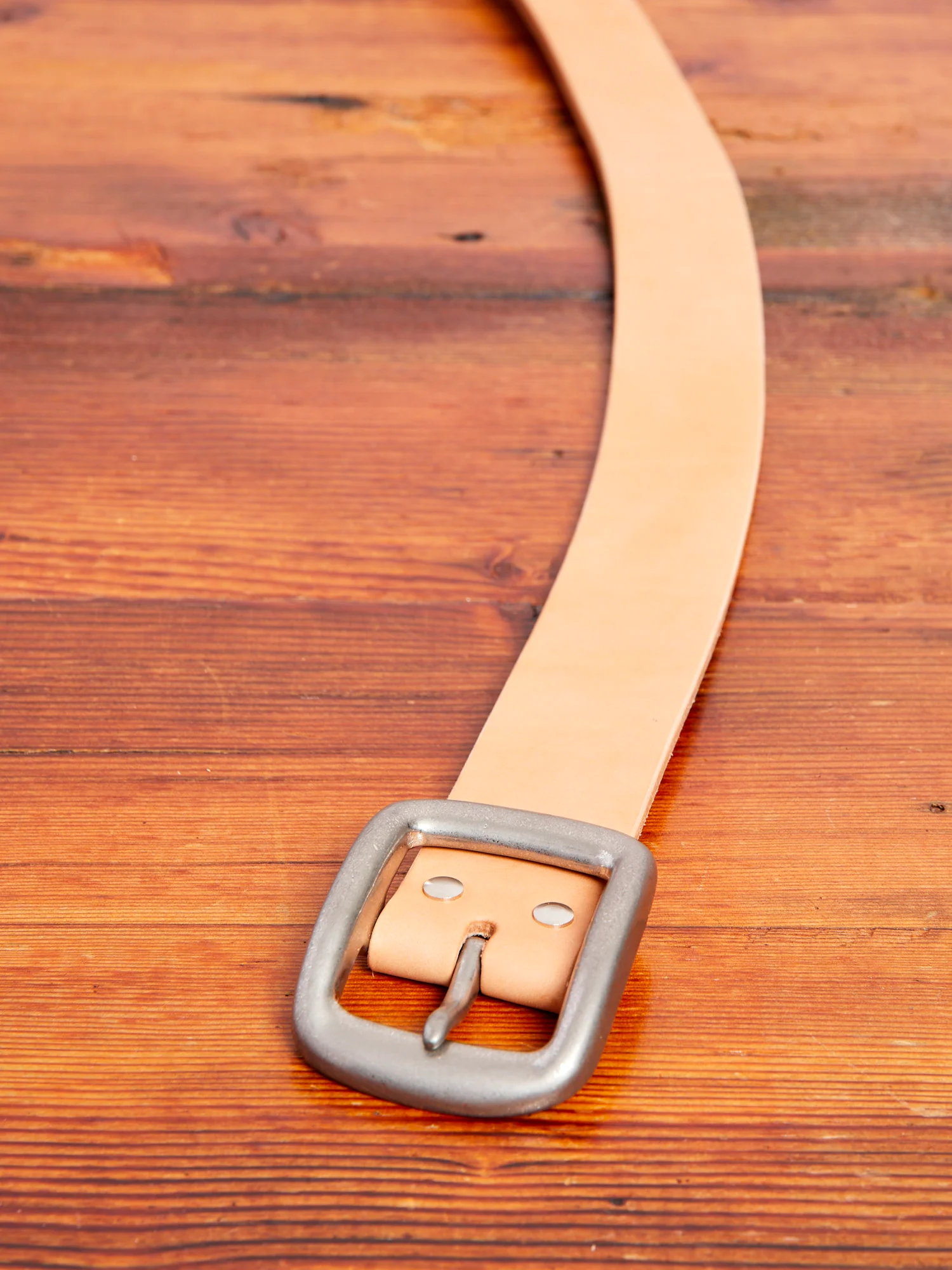Heavyweight Curved Belt in Natural - Image 7