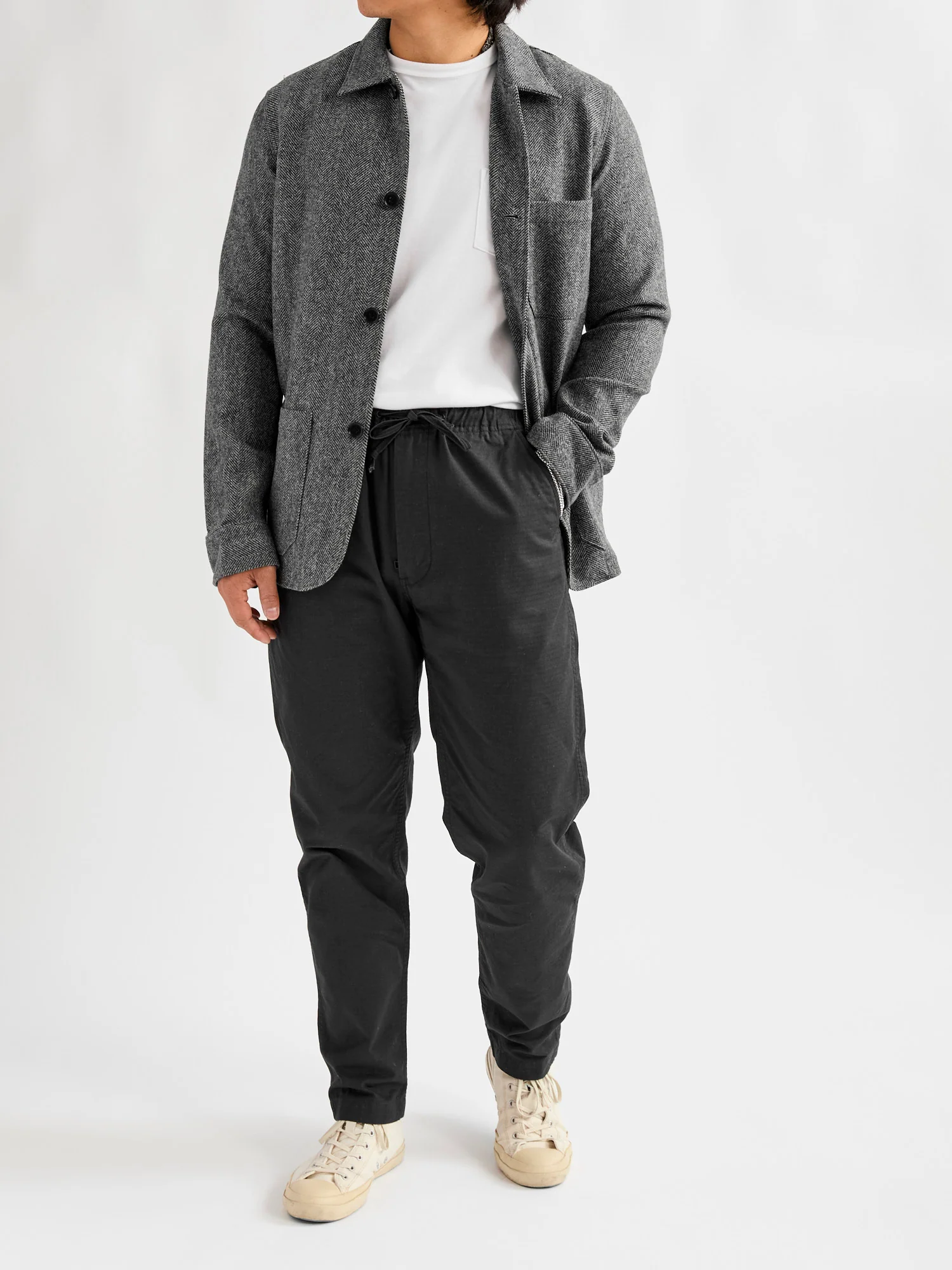 Labura Herringbone Wool Chore Coat in Grey - Image 4