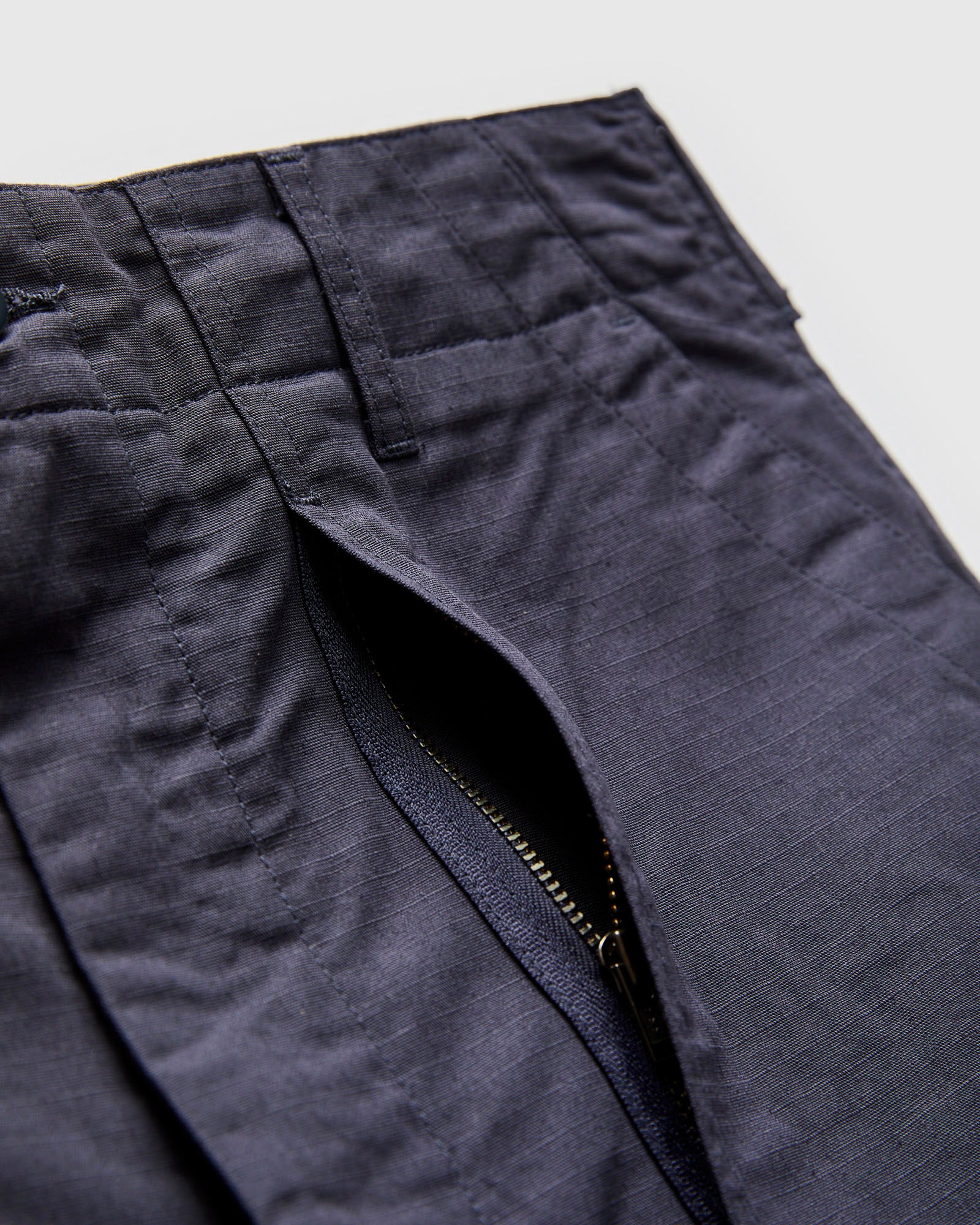 Fatigue Shorts in Navy Cotton Ripstop - Image 6