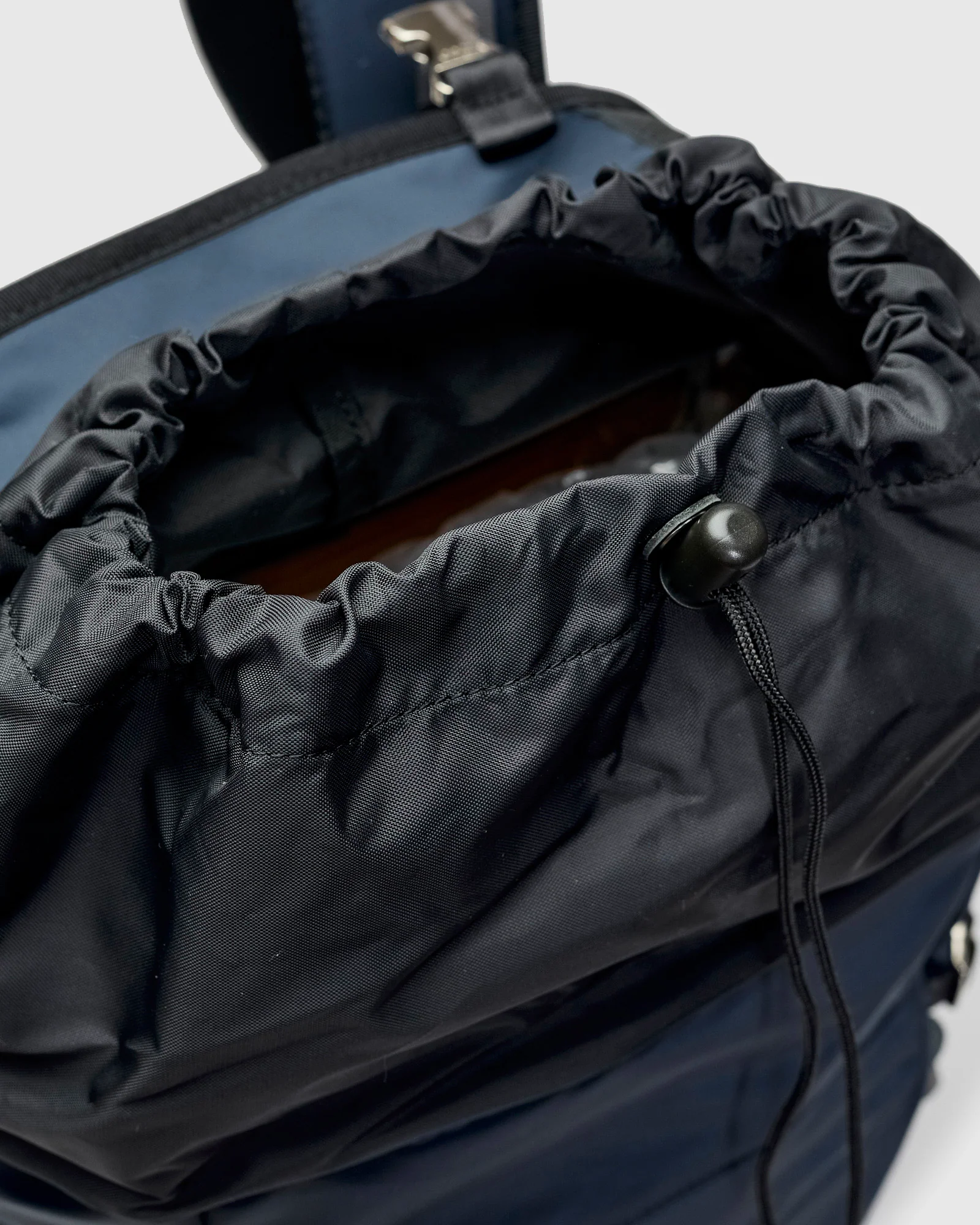 Lightning V2 Backpack in Navy - Image 8