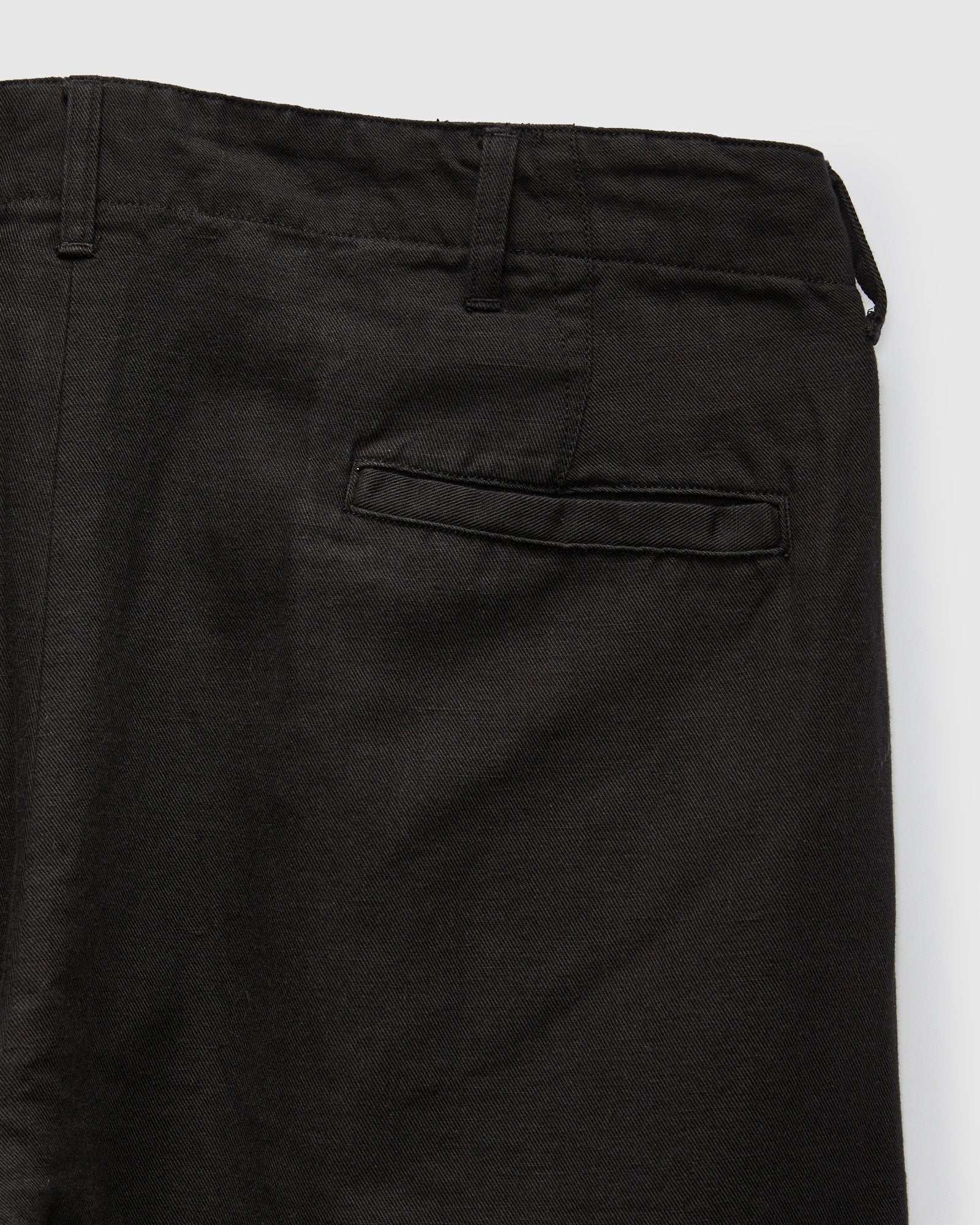 Linen Pleated Chino in Faded Black - Image 3