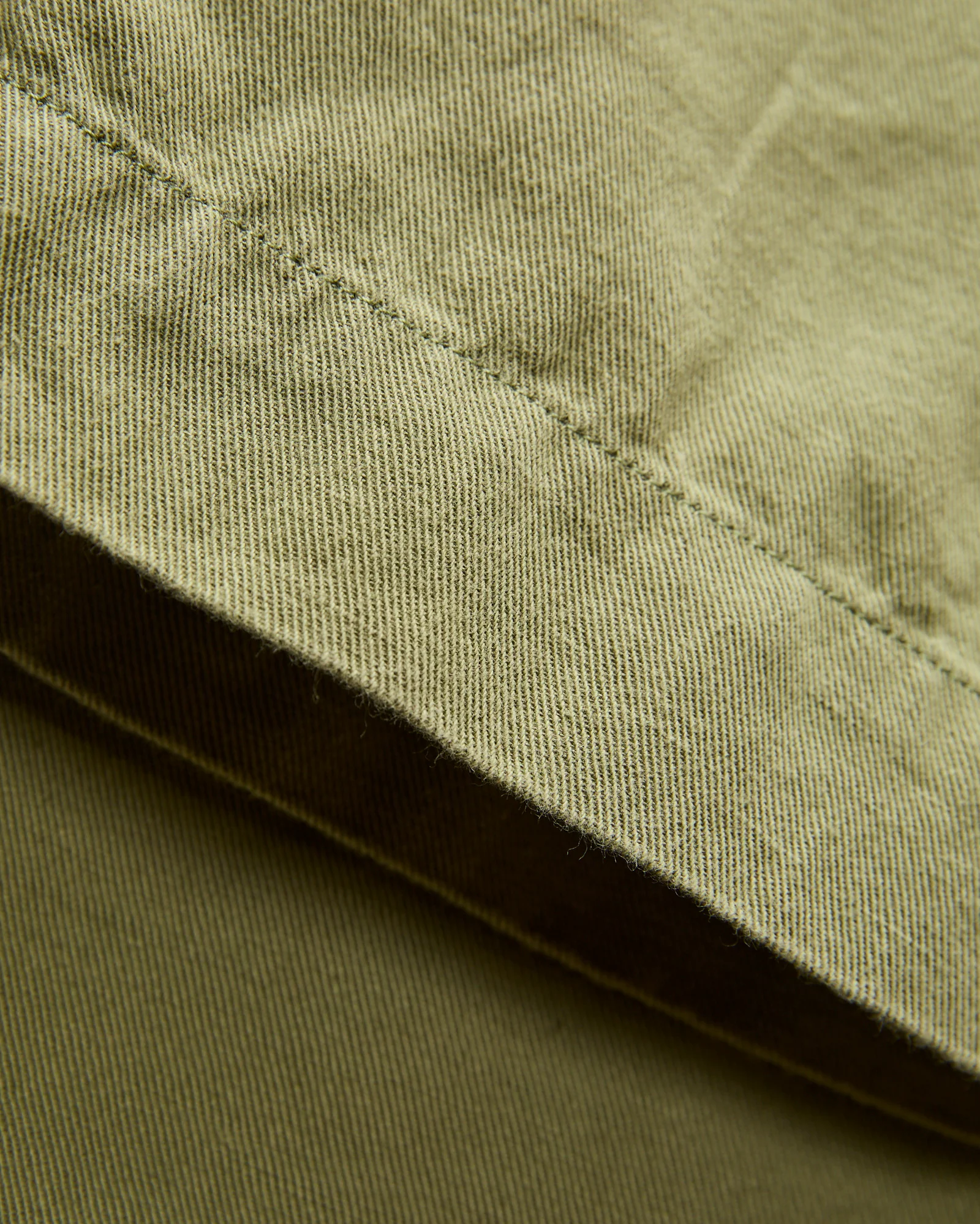 Linen Pleated Chino in Faded Olive - Image 8