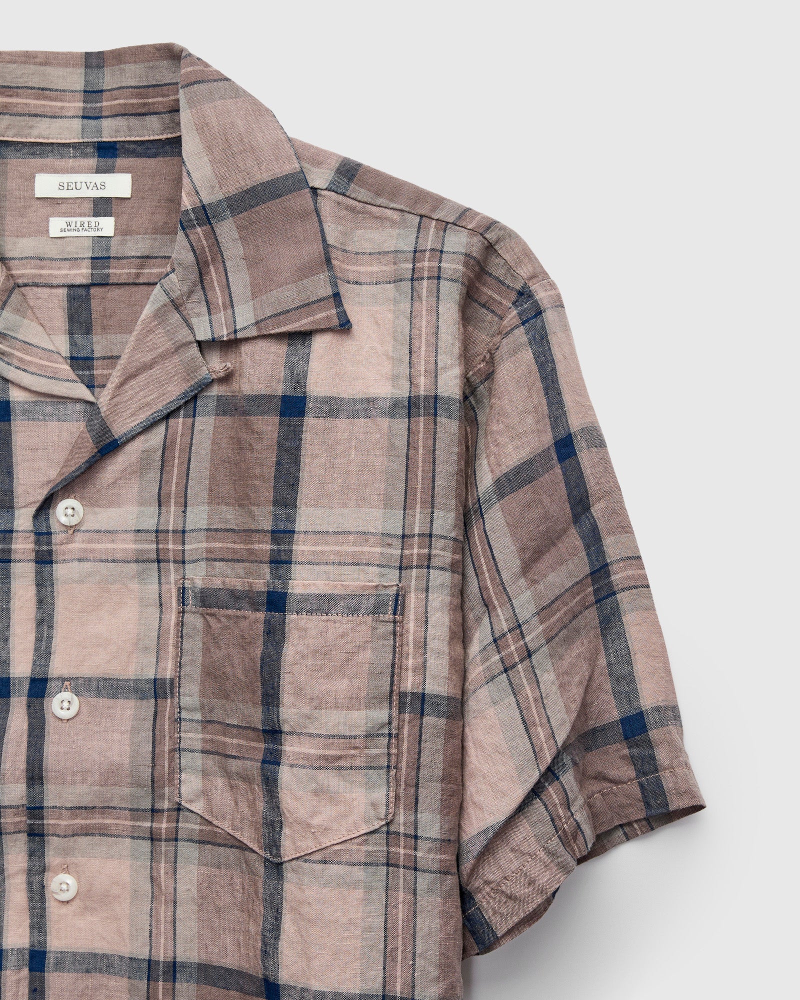Linen Vacation Shirt in Beige - Image 4
