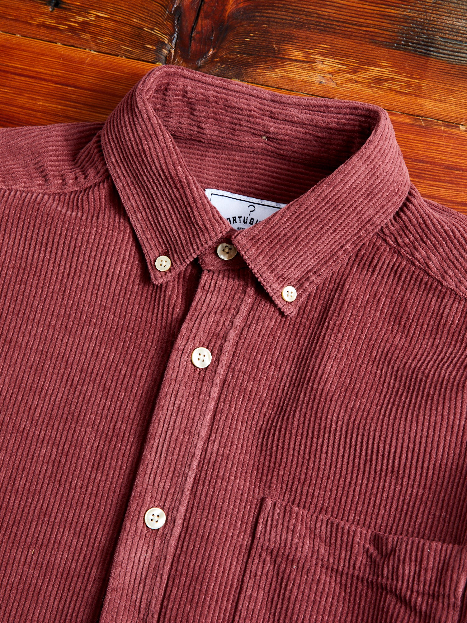 Lobo Button-Up Shirt in Bordeaux - Image 3