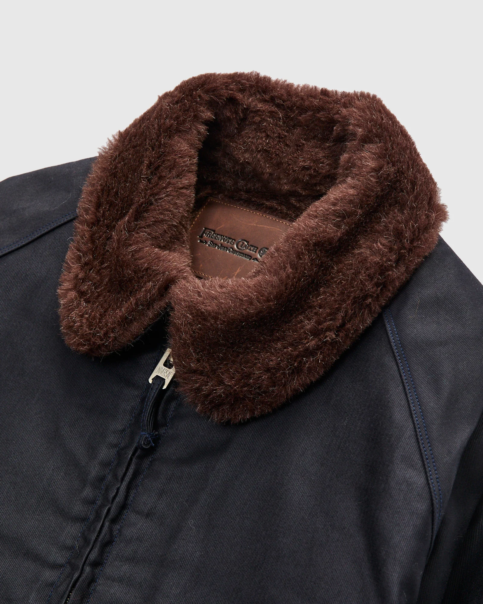 Mariner Heavy Jacket in Navy - Image 4