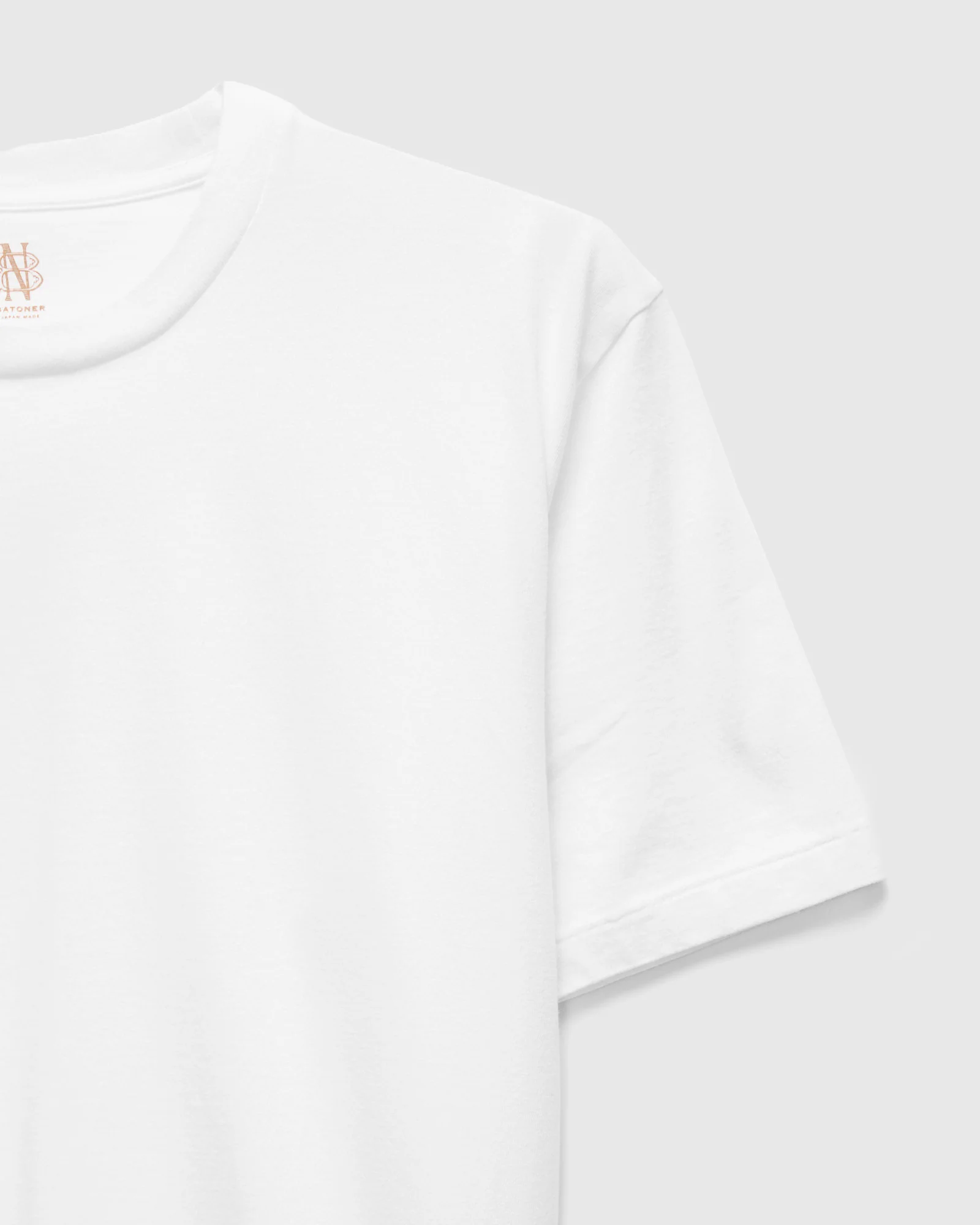 Meriyasu Light T-Shirt in White - Image 5