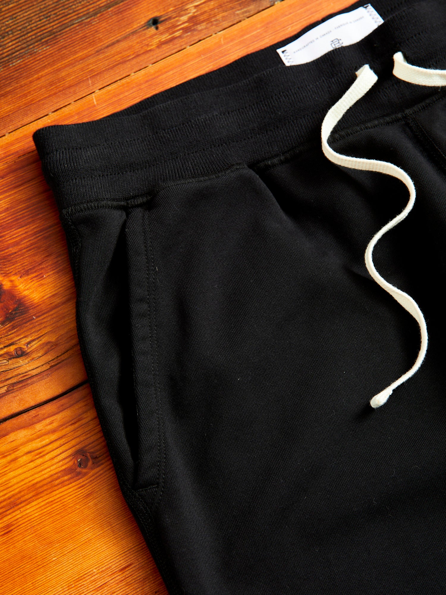 Midweight Terry Cuffed Sweatpant in Black - Image 3