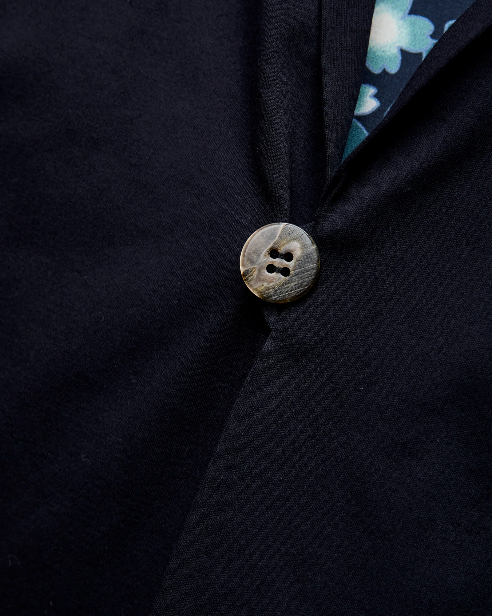 "Nagare Sakura" Reversible Knit Haori in Dark Navy - Image 7