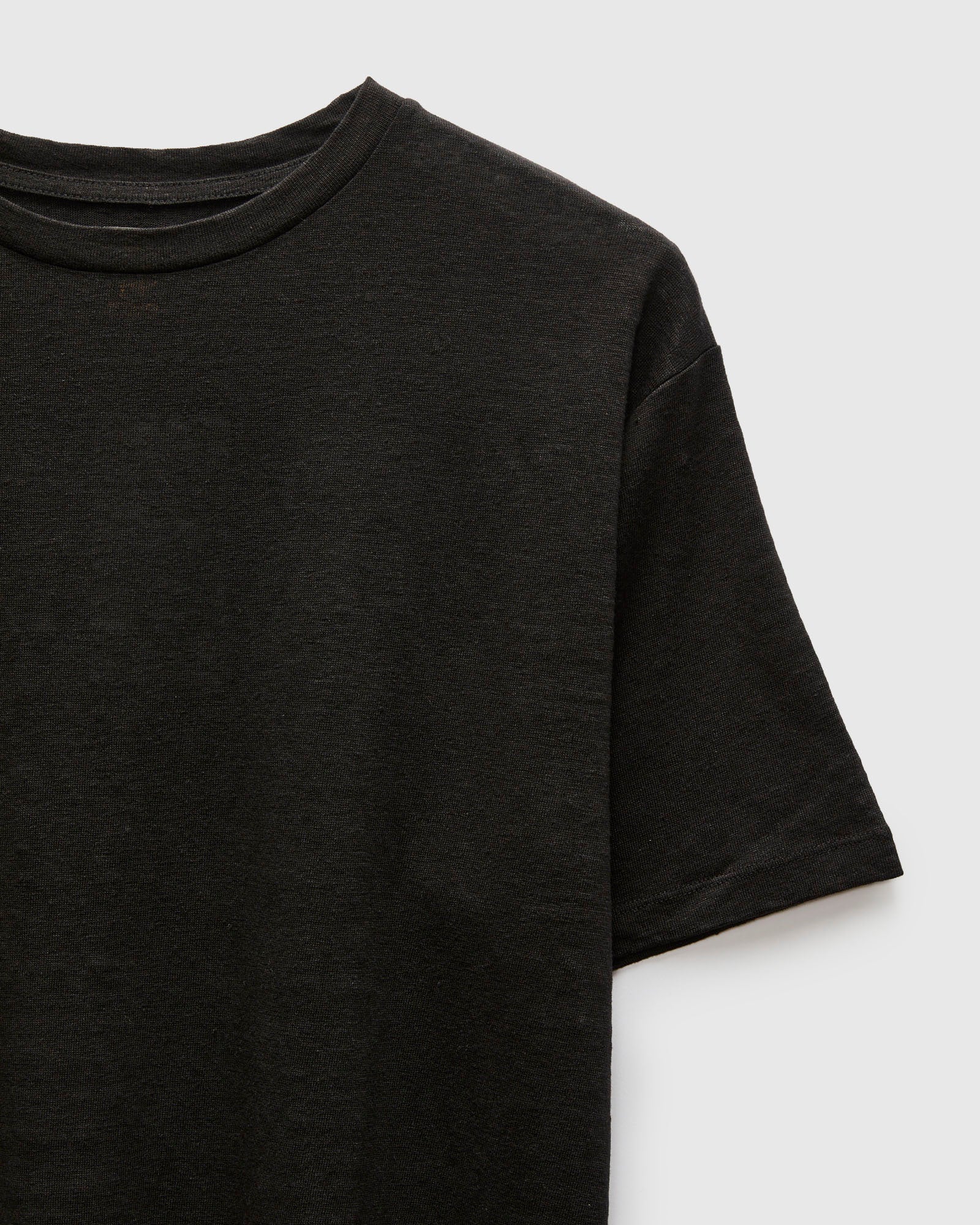 Normandy Linen T-Shirt in Black - Image 6