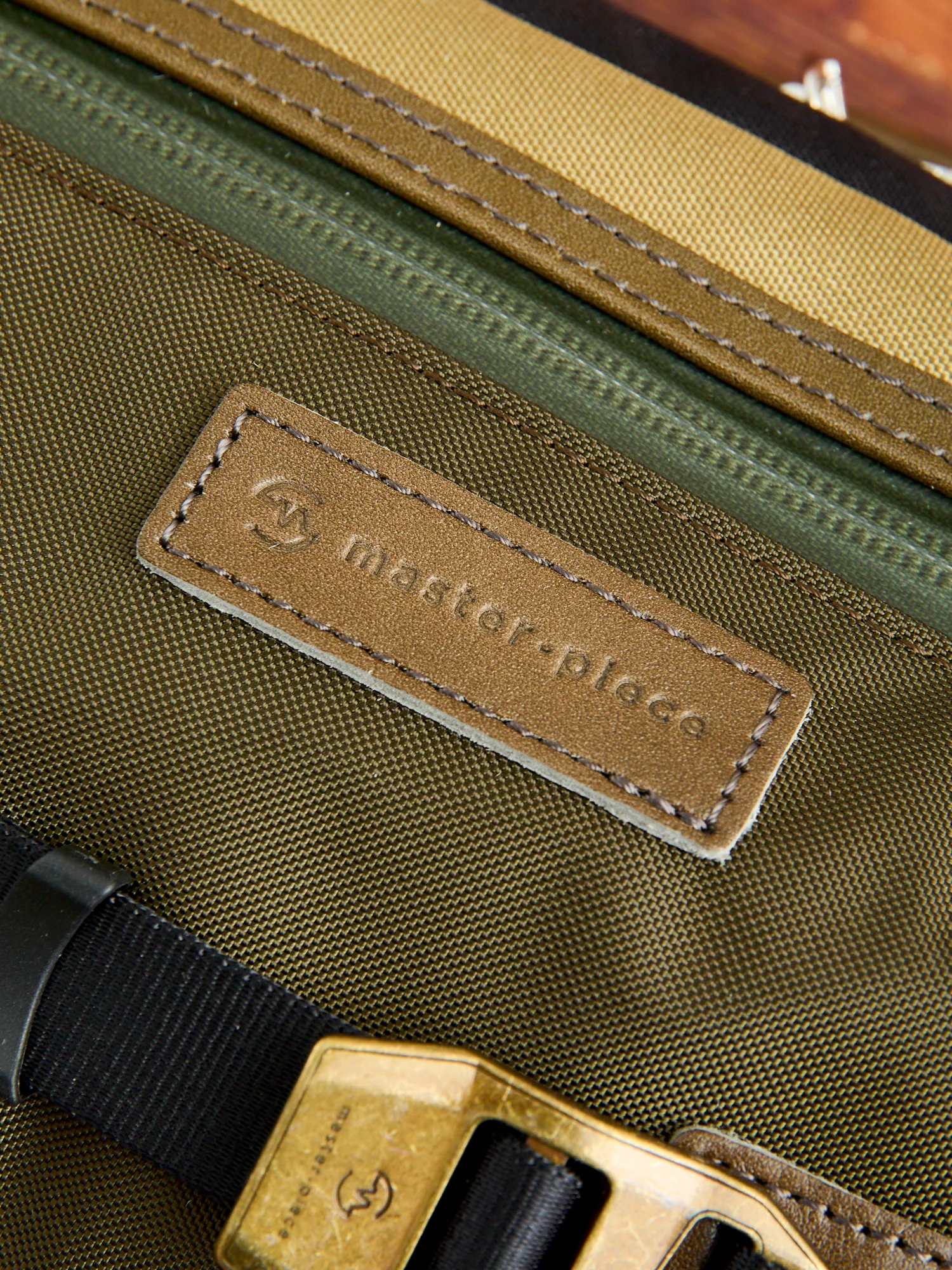 Potential V3 Shoulder Bag in Olive - Image 7