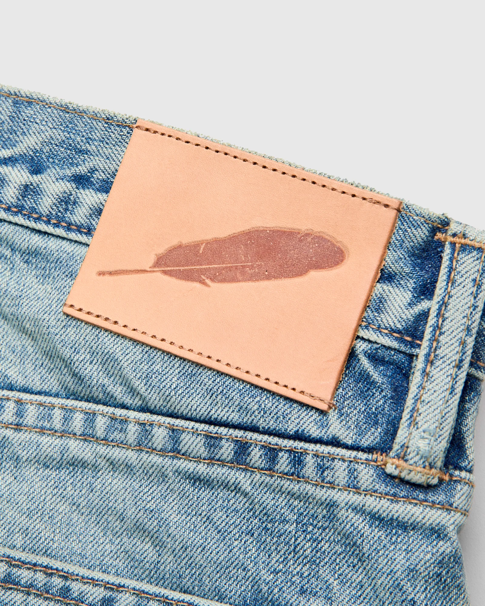 "River Wash" 15oz Stonewash Selvedge Denim in Strider - Image 4