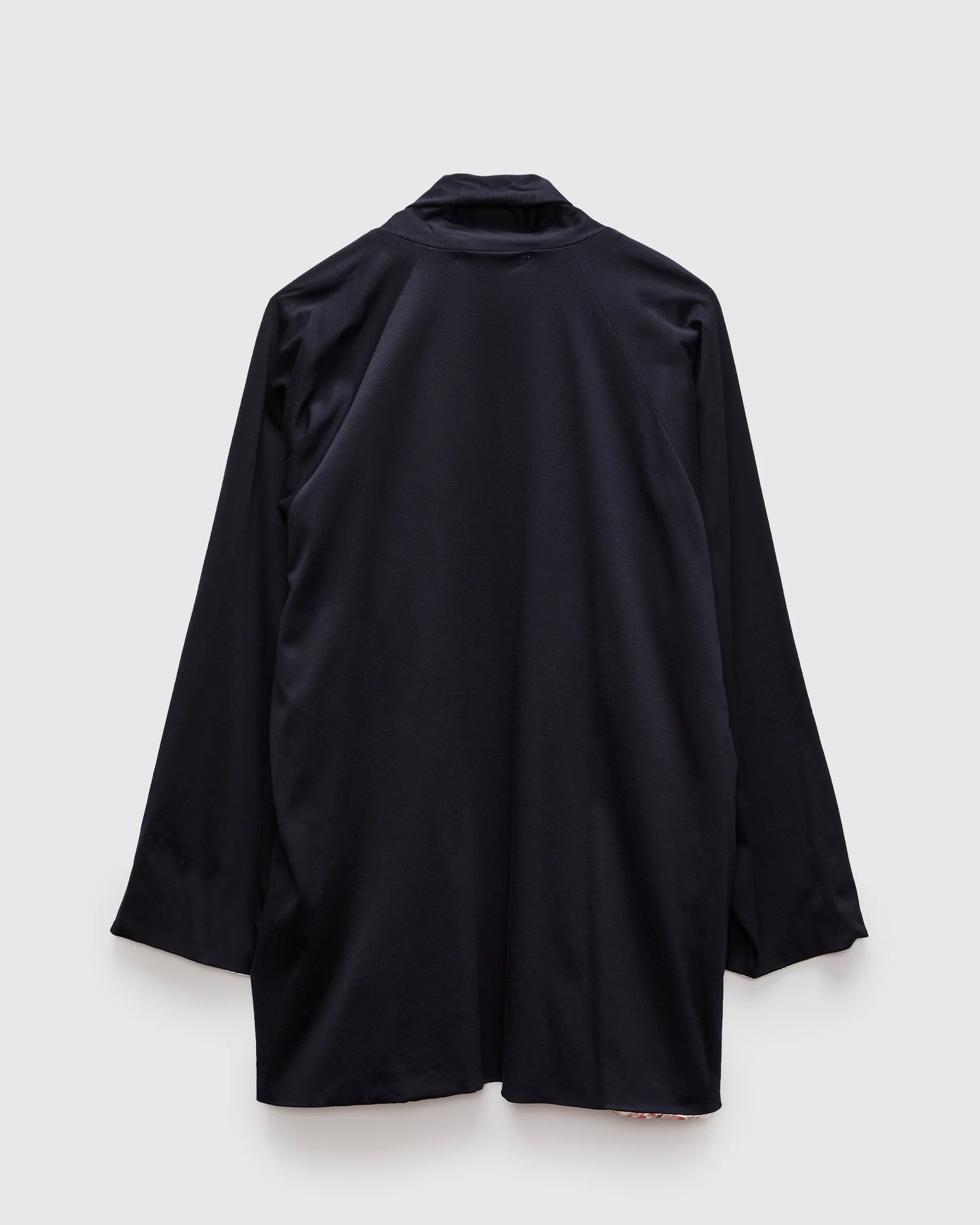 "Sakura Kaza" Reversible Knit Haori in White - Image 4