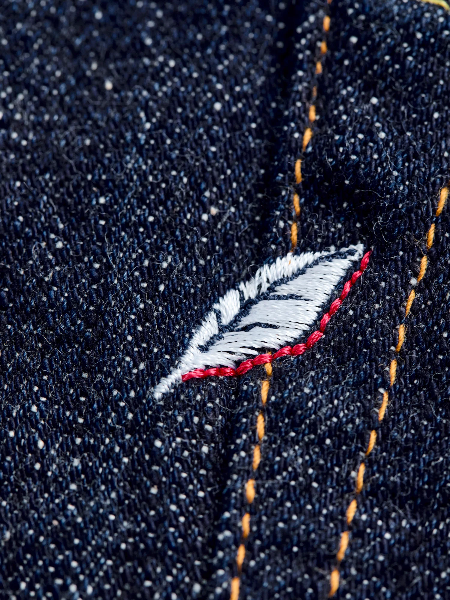 SLB-019 16.5oz Rinsed Selvedge Denim - Relaxed Tapered Fit - Image 3