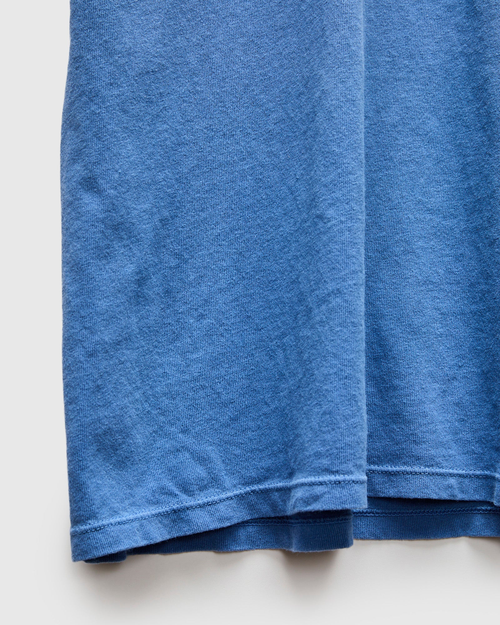 "State" T-Shirt in Blue - Image 7