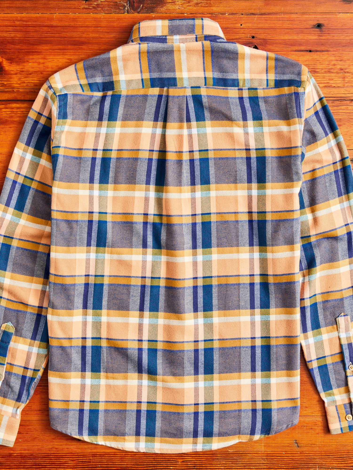 Sussu Button-Up Shirt in Tan - Image 8