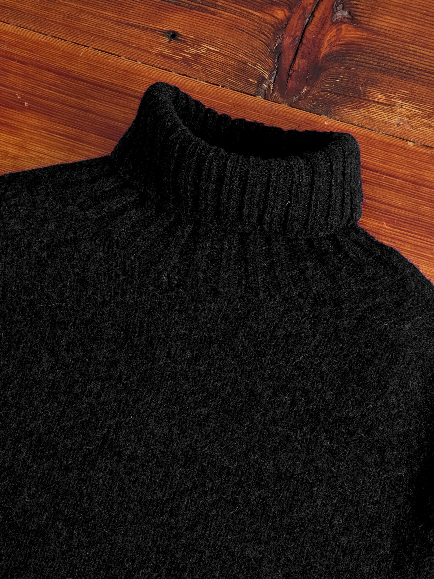 "Sylvester" Wool Turtleneck Sweater in Black - Image 4