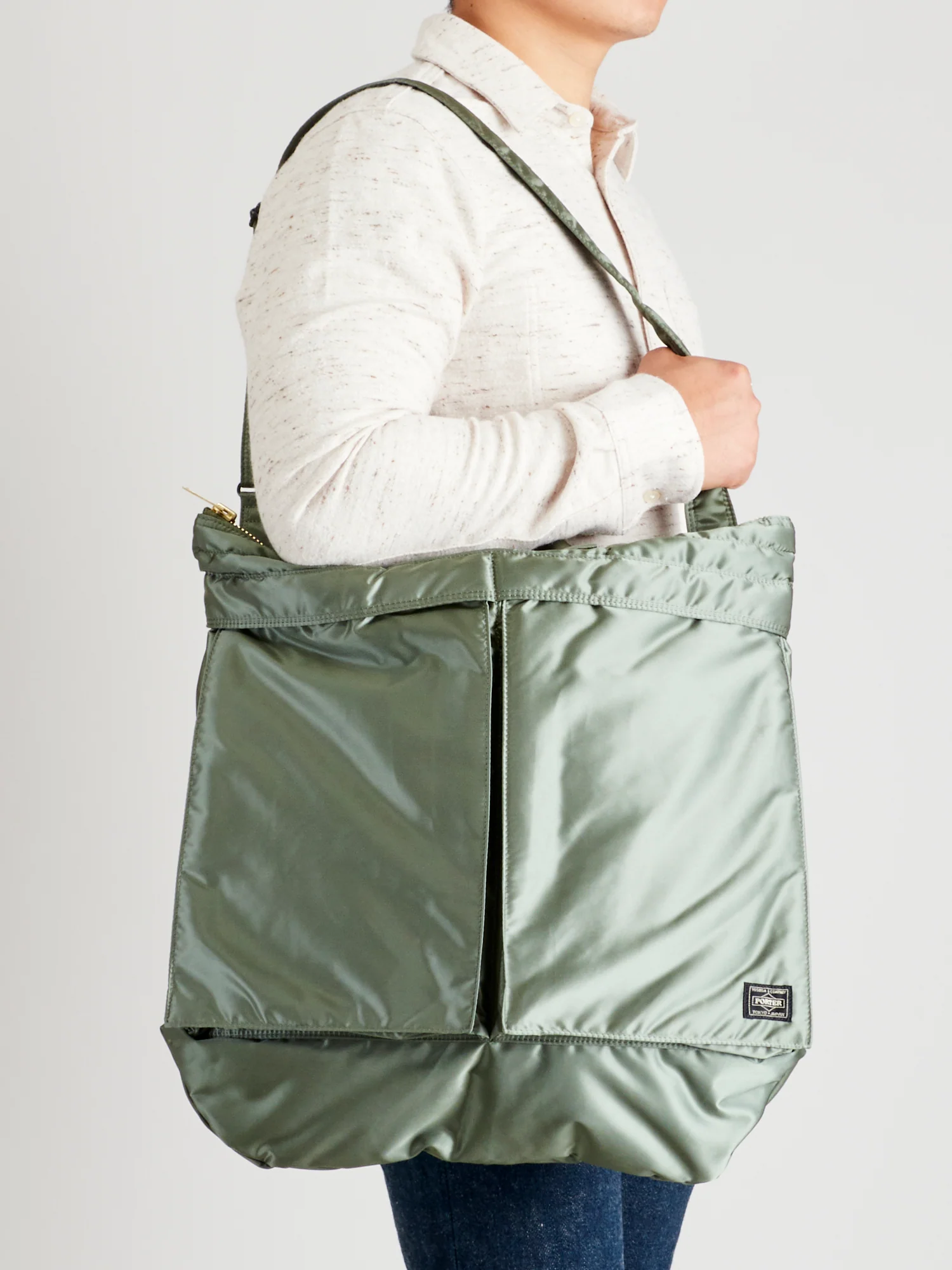 "Tanker" 2-Way Helmet Bag in Sage Green - Image 2