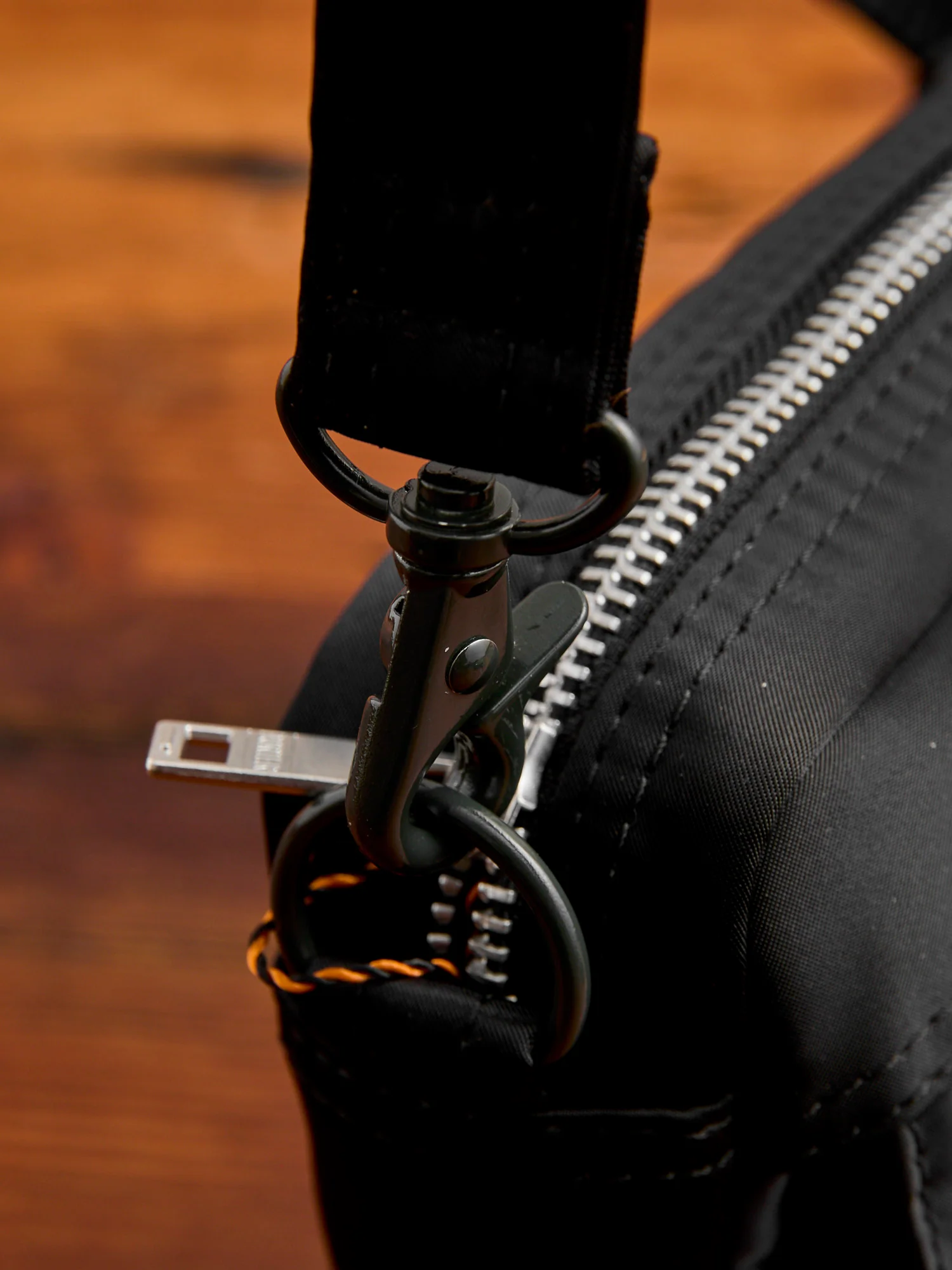 "Tanker" Shoulder Bag (S) in Black - Image 5