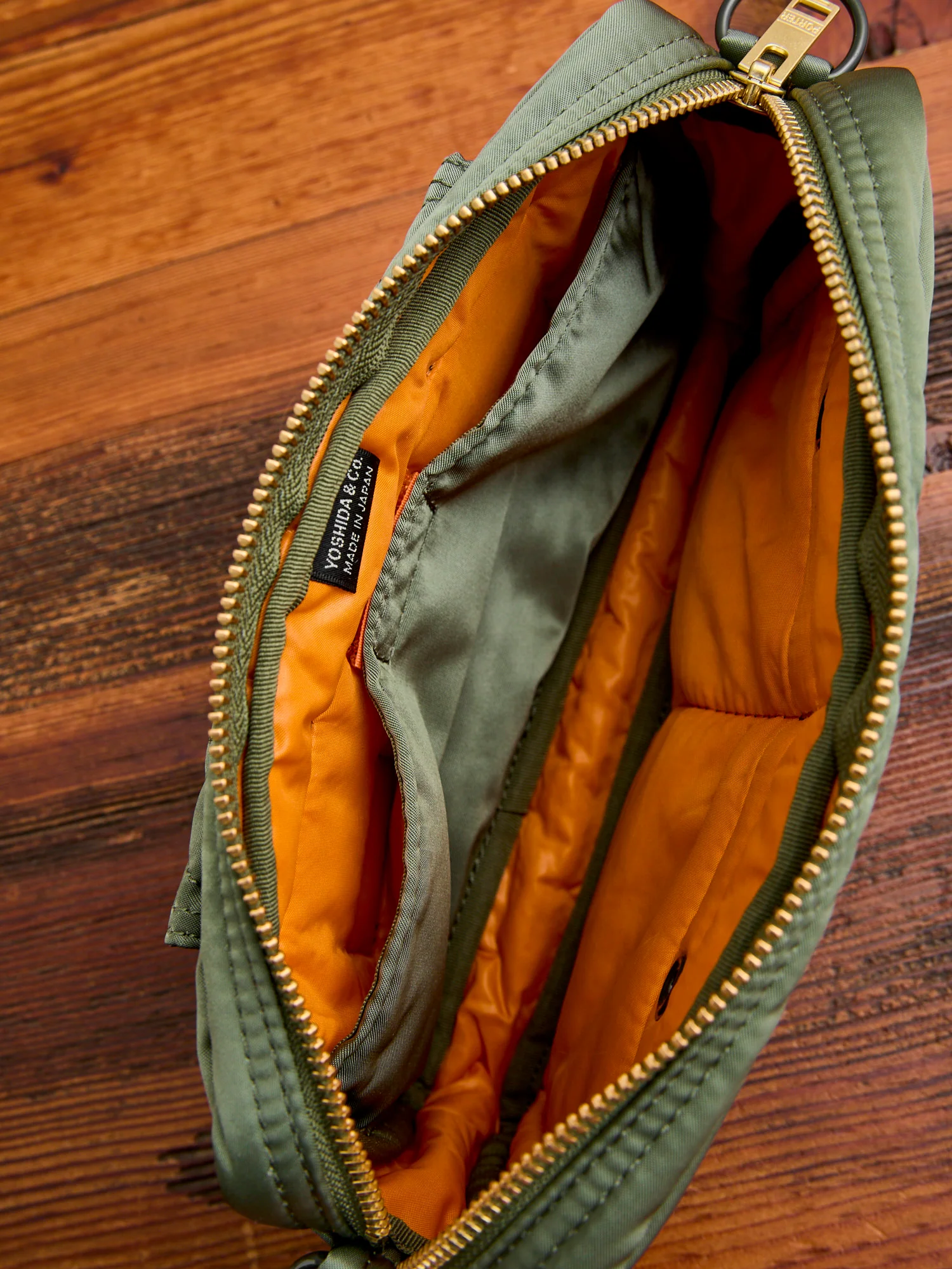 "Tanker" Shoulder Bag (S) in Sage Green - Image 10