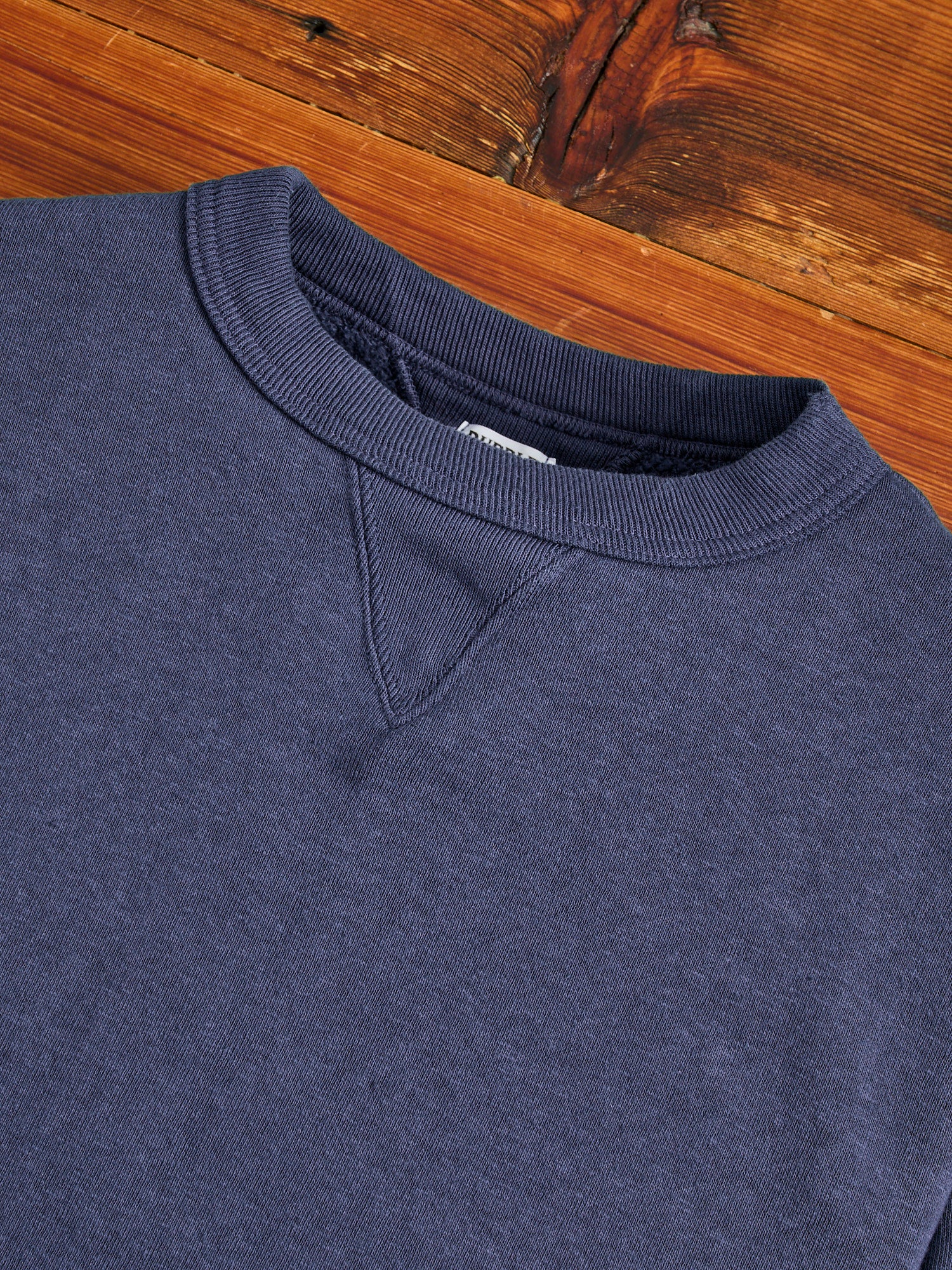 Tsuriami Loopwheel Sweatshirt in Navy - Image 4